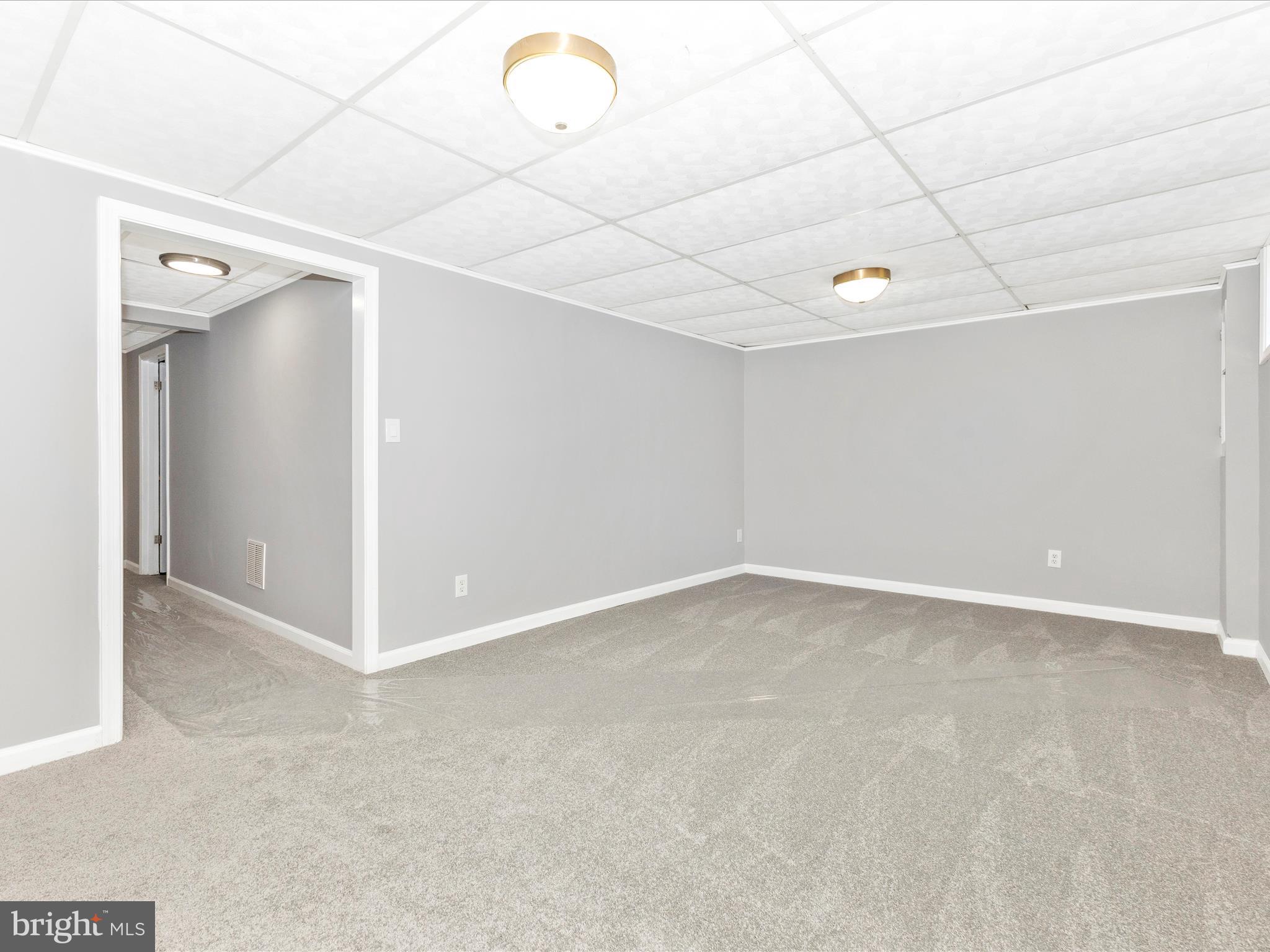 CROFTON SQUARE - Residential