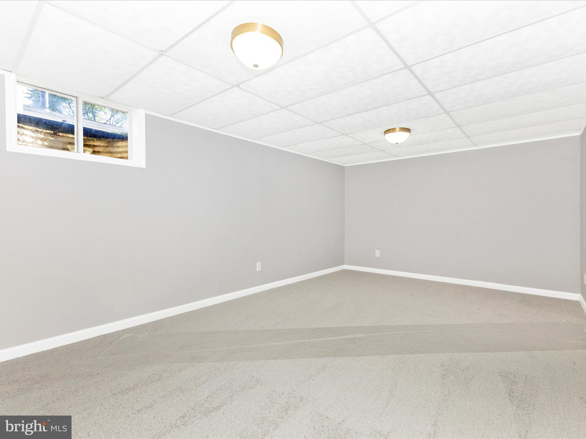 CROFTON SQUARE - Residential