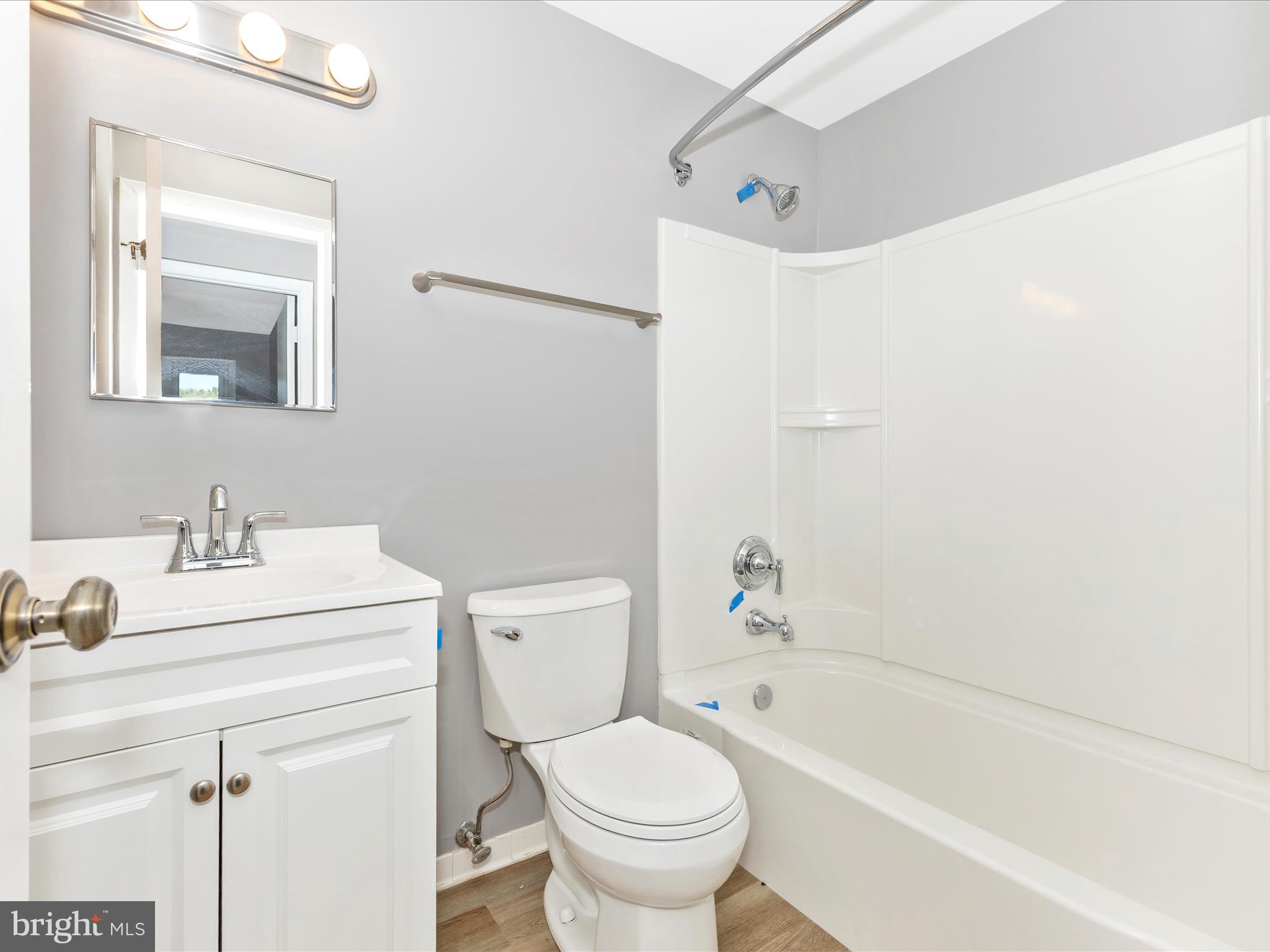 CROFTON SQUARE - Residential