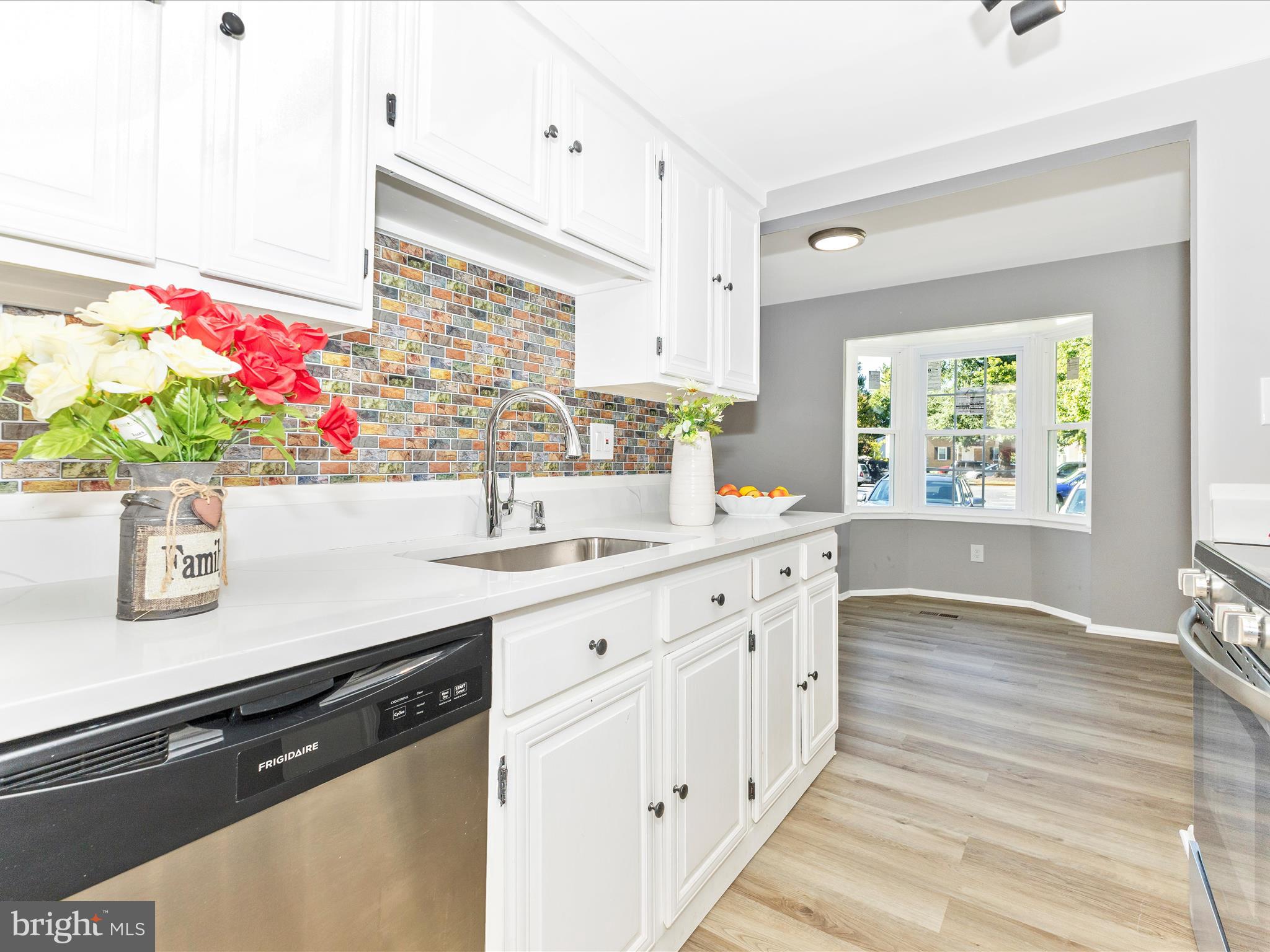 CROFTON SQUARE - Residential