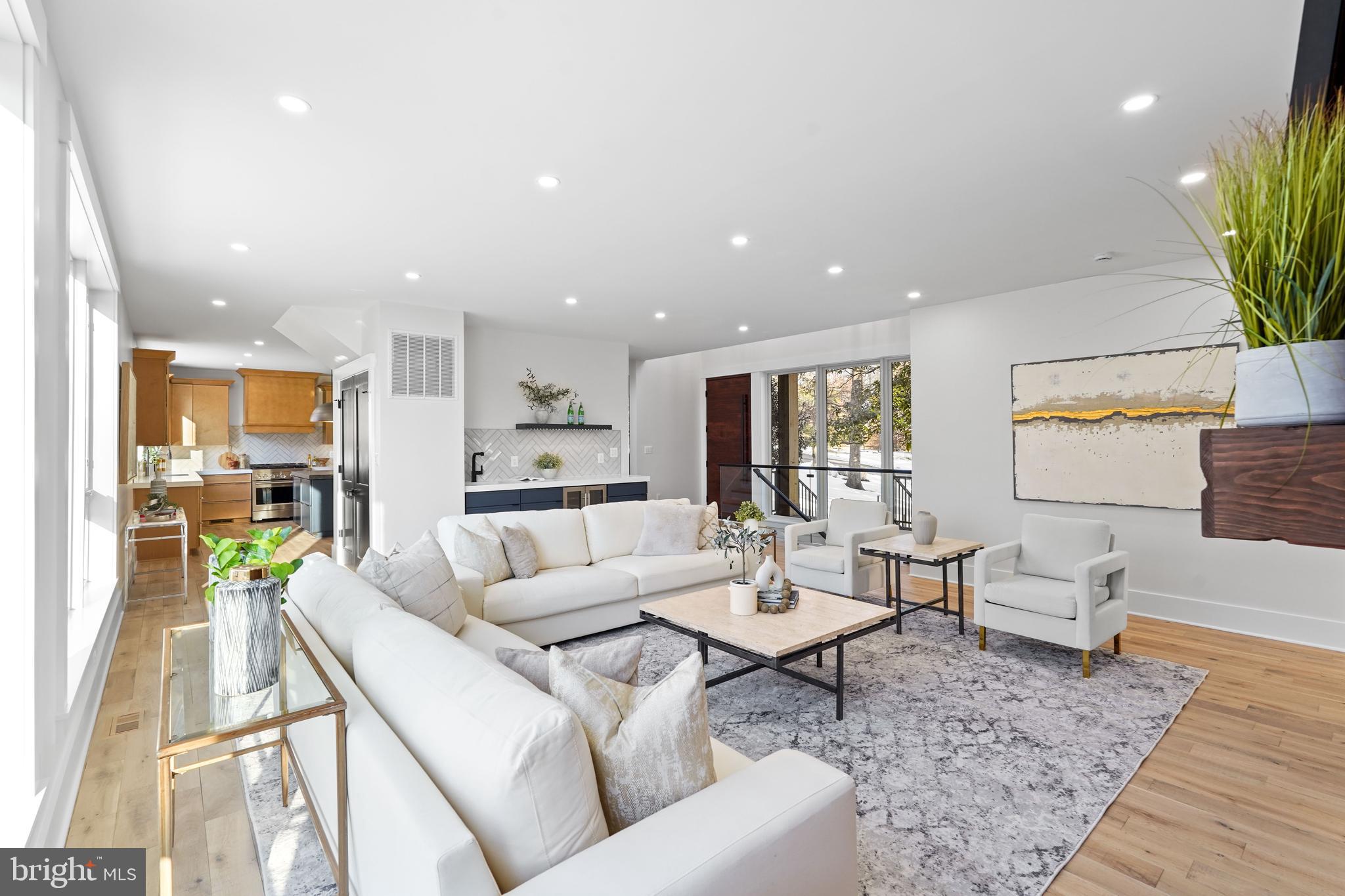 MANOR PARK - Residential