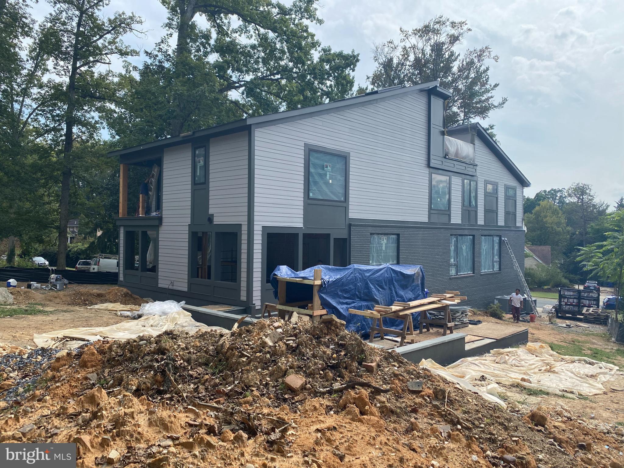 MANOR PARK - Residential