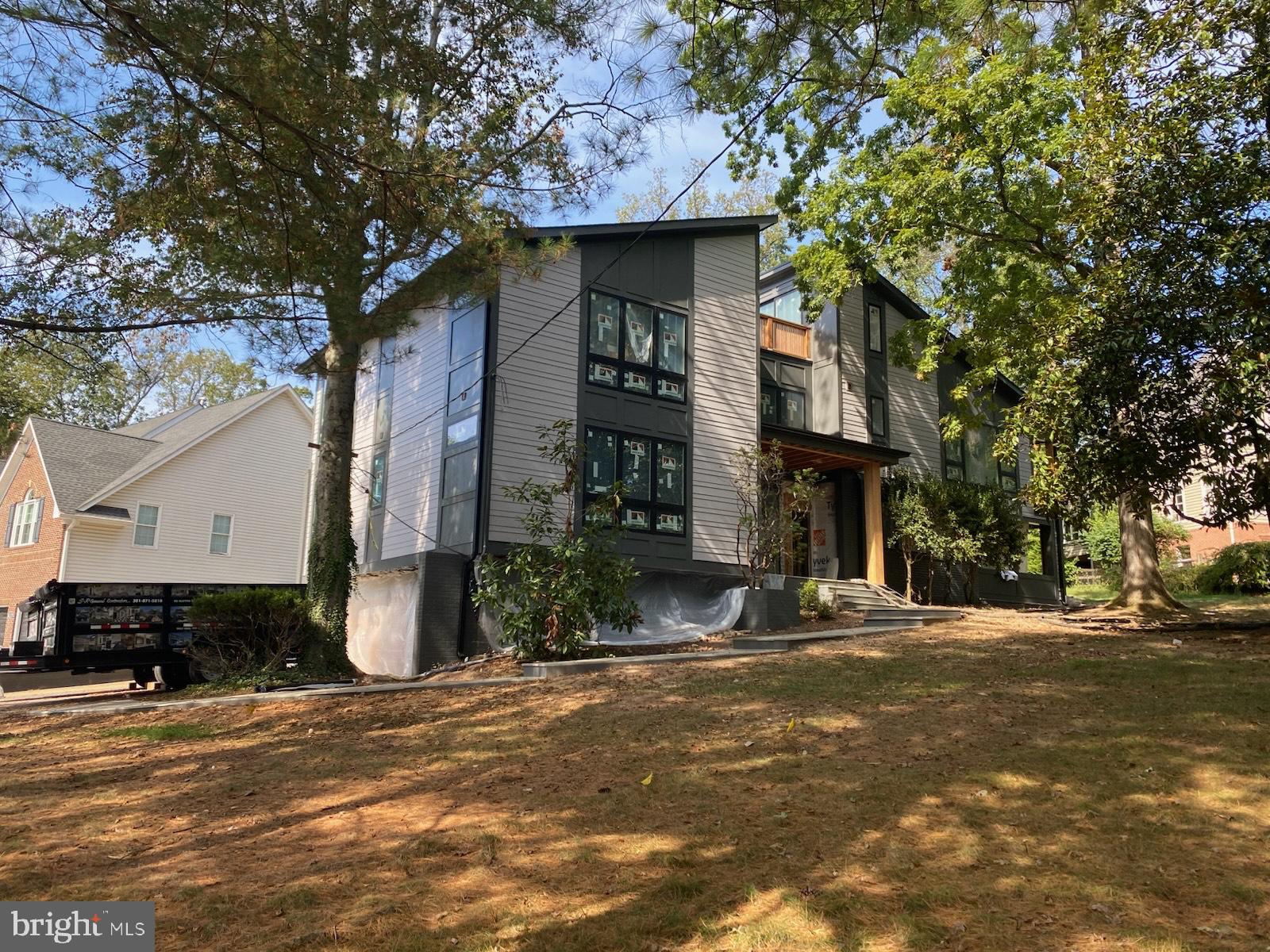 MANOR PARK - Residential