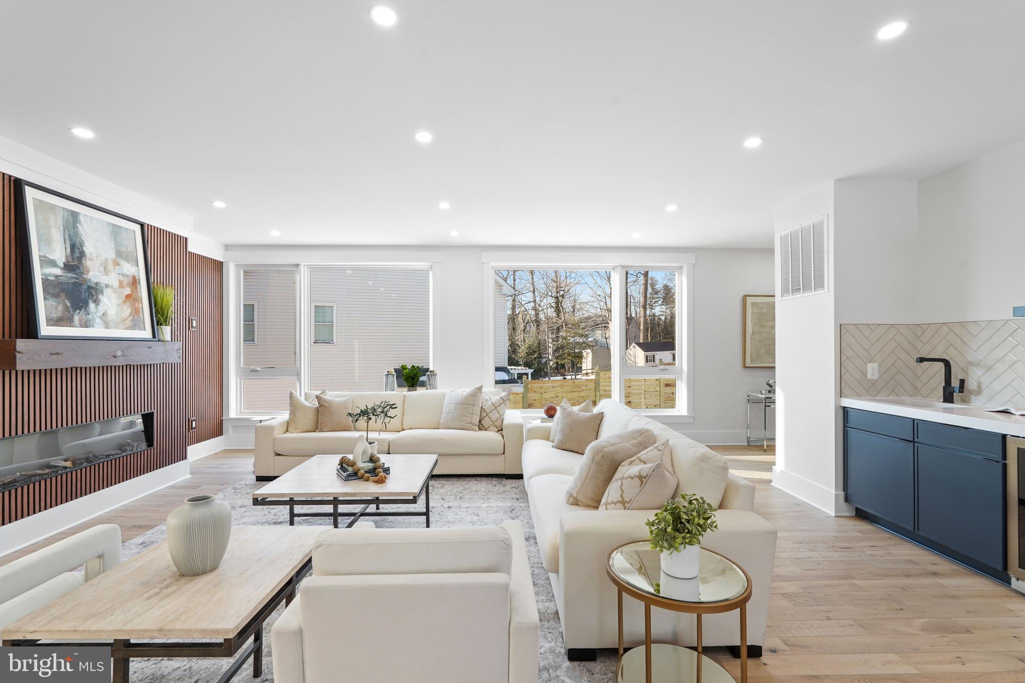 MANOR PARK - Residential