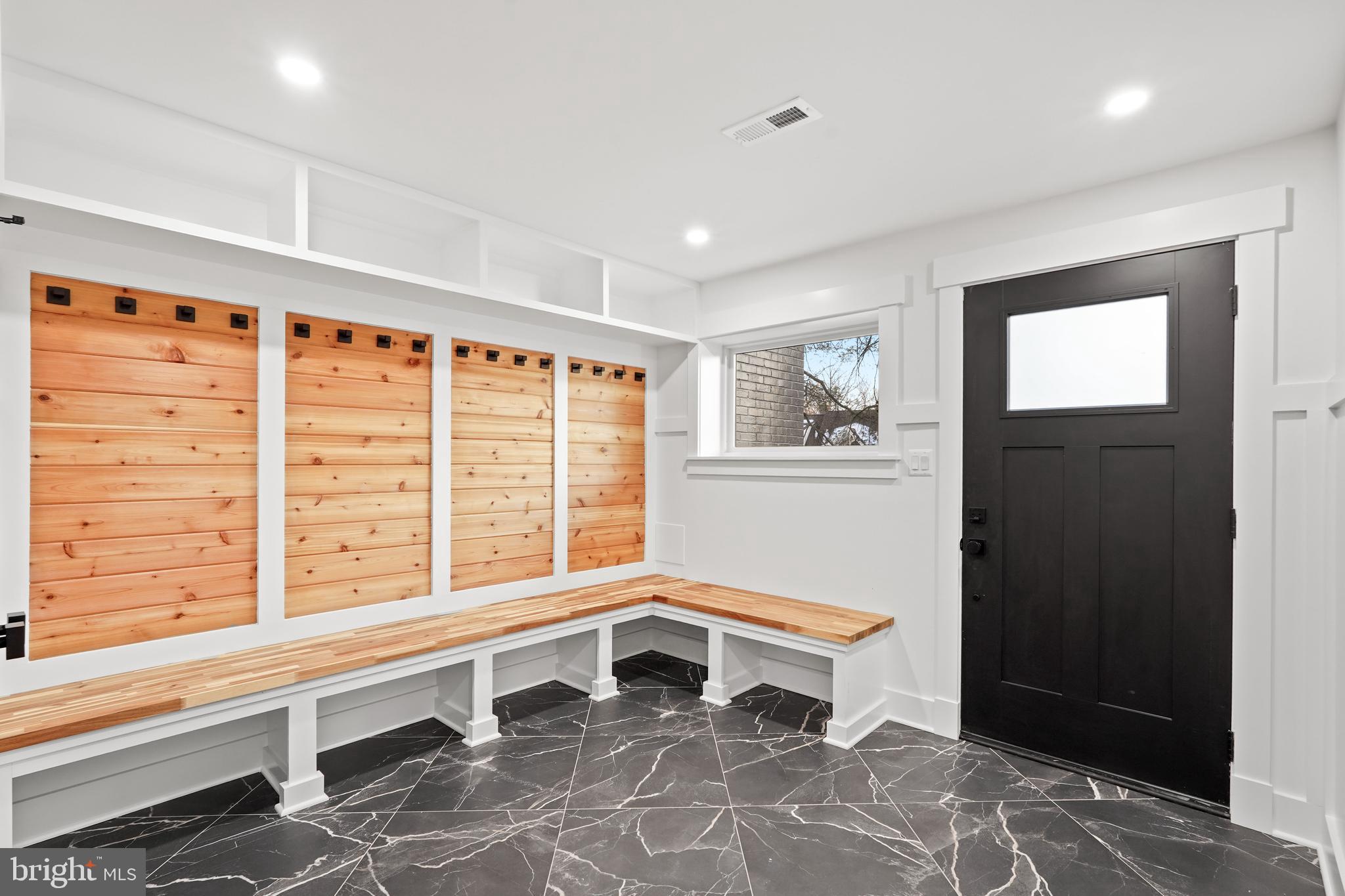 MANOR PARK - Residential