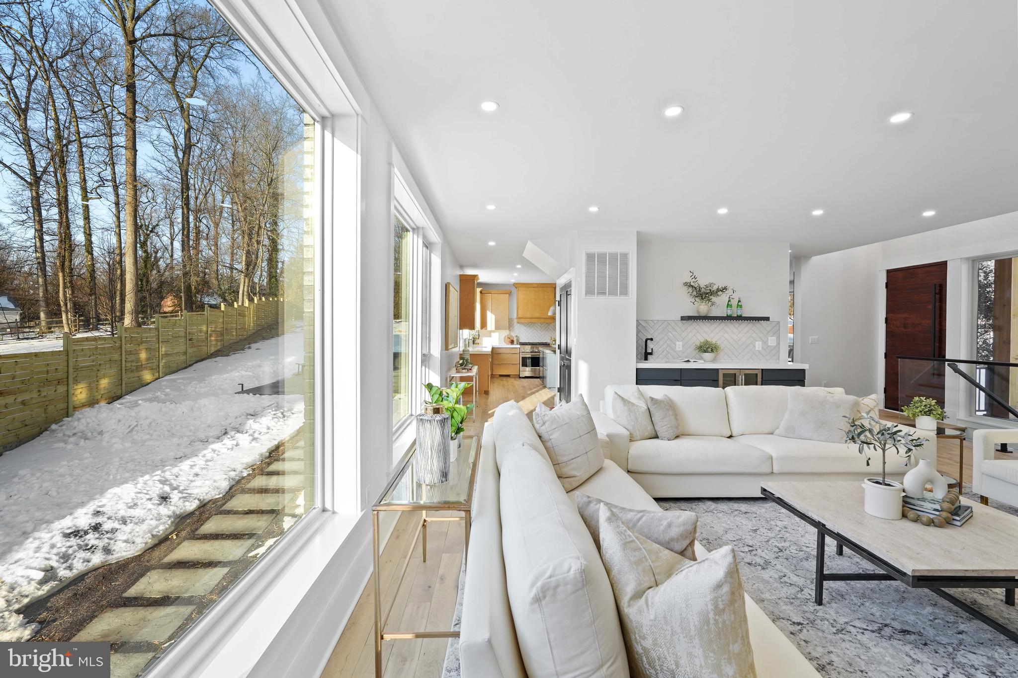 MANOR PARK - Residential