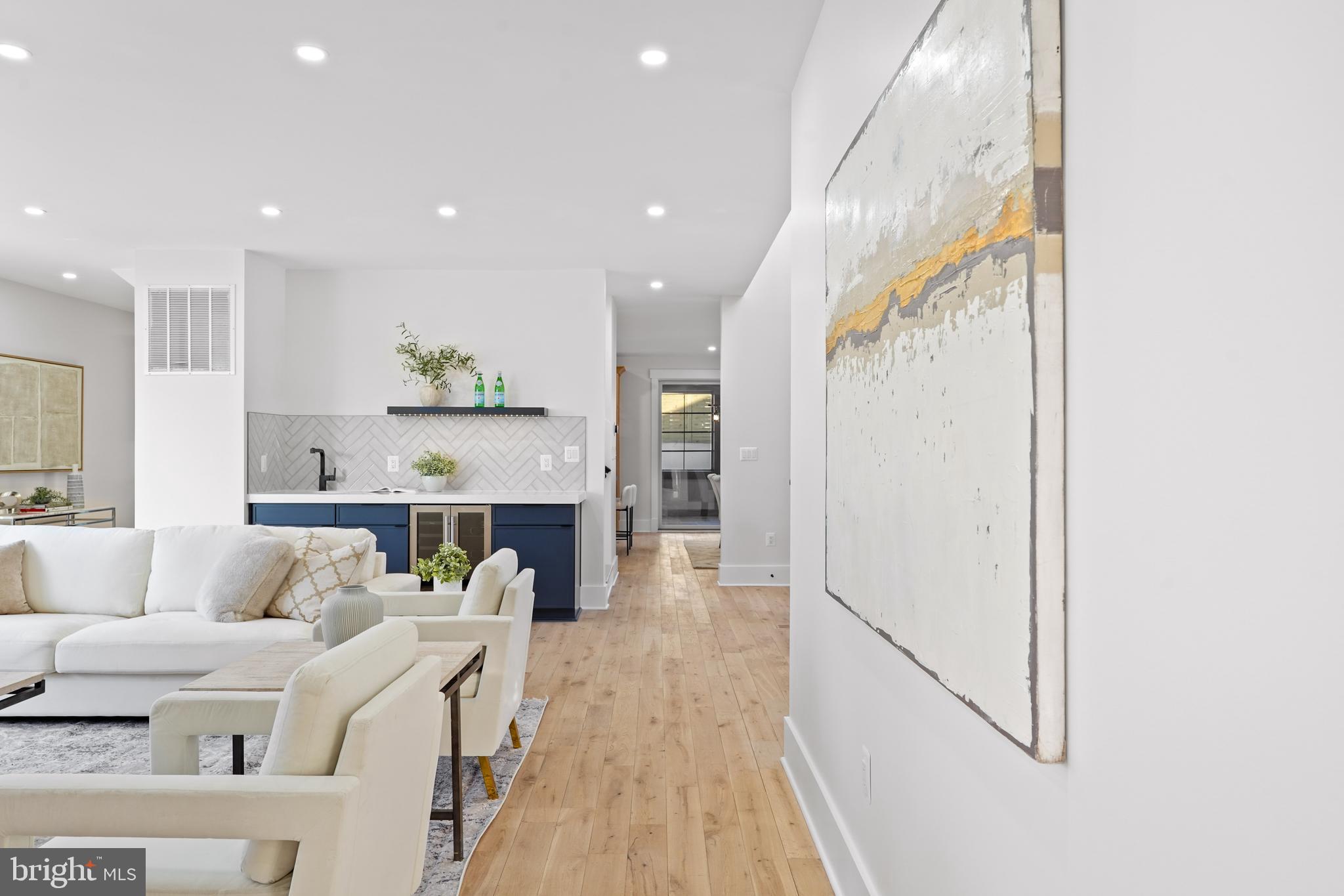 MANOR PARK - Residential