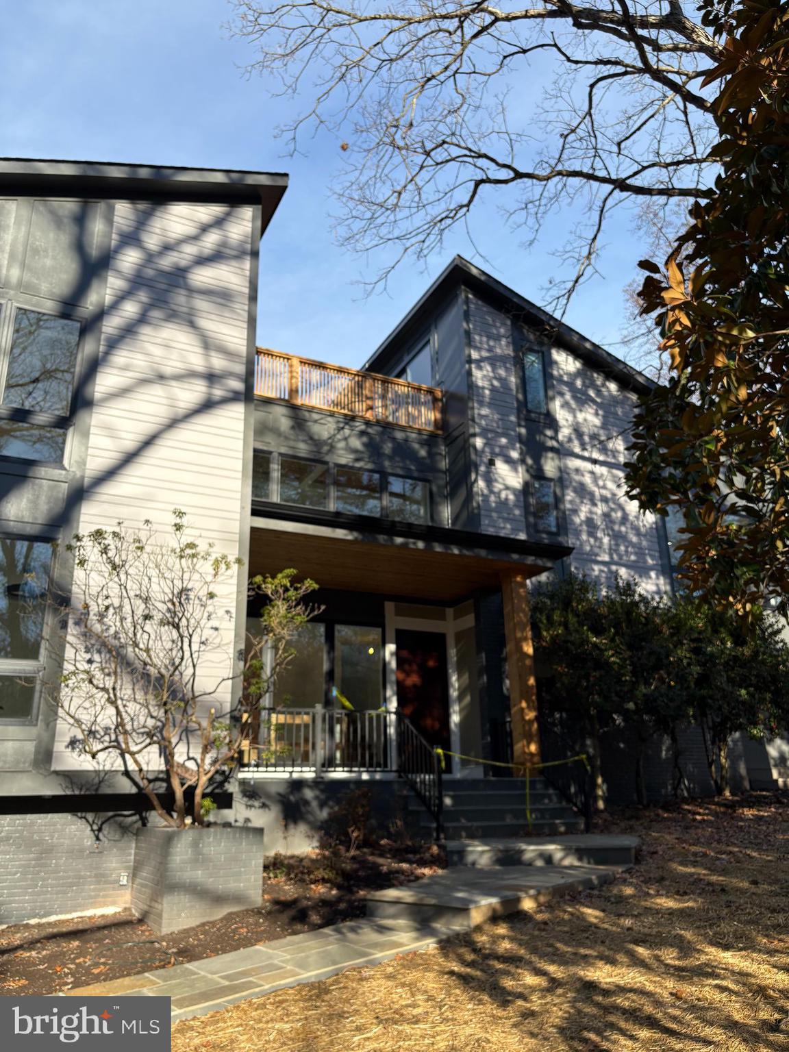 MANOR PARK - Residential