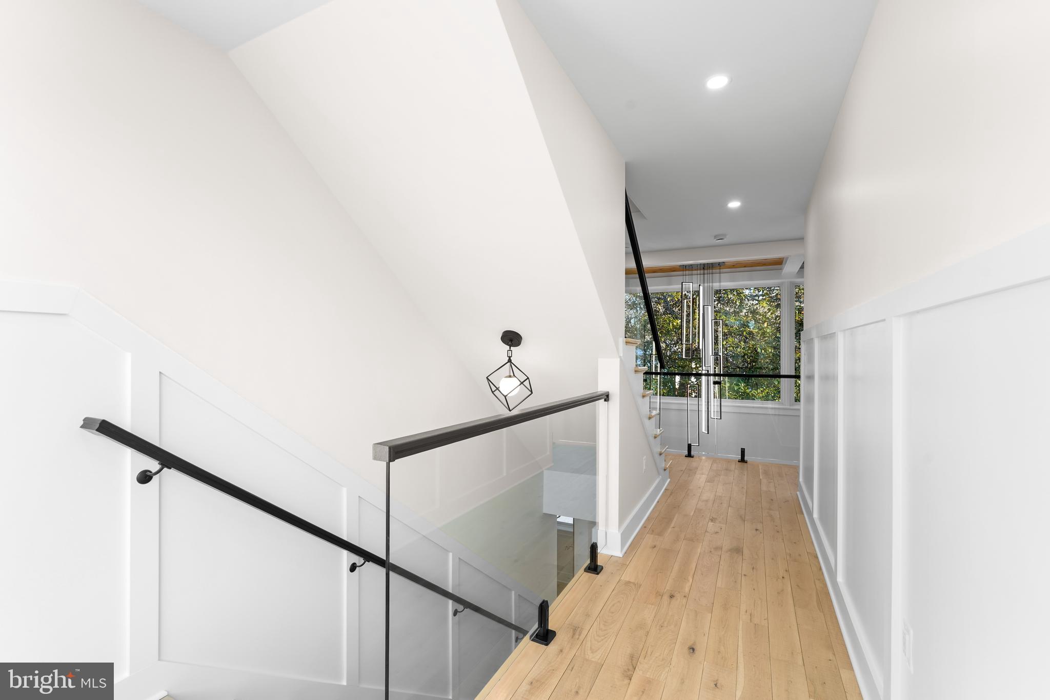 MANOR PARK - Residential