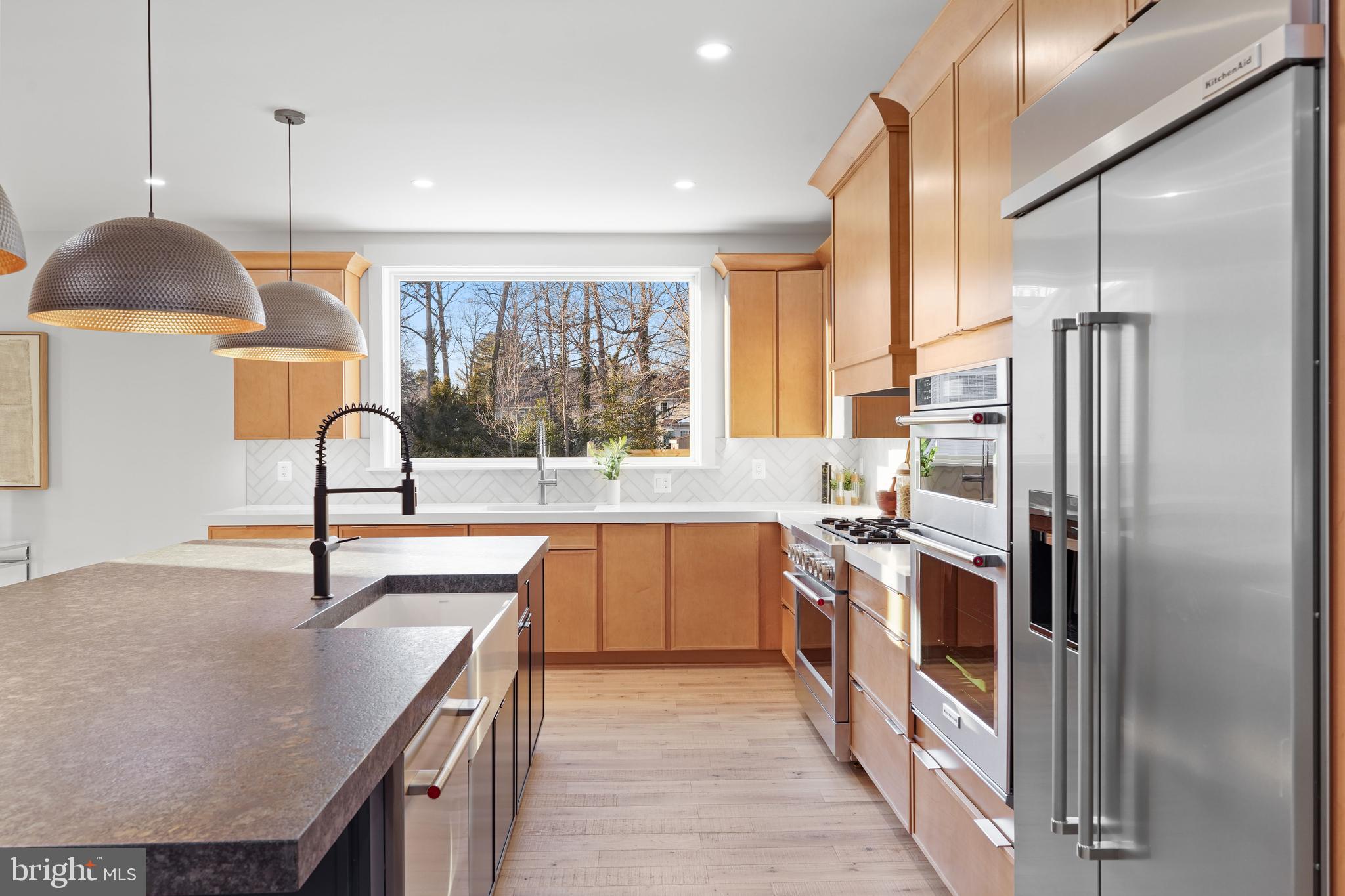 MANOR PARK - Residential