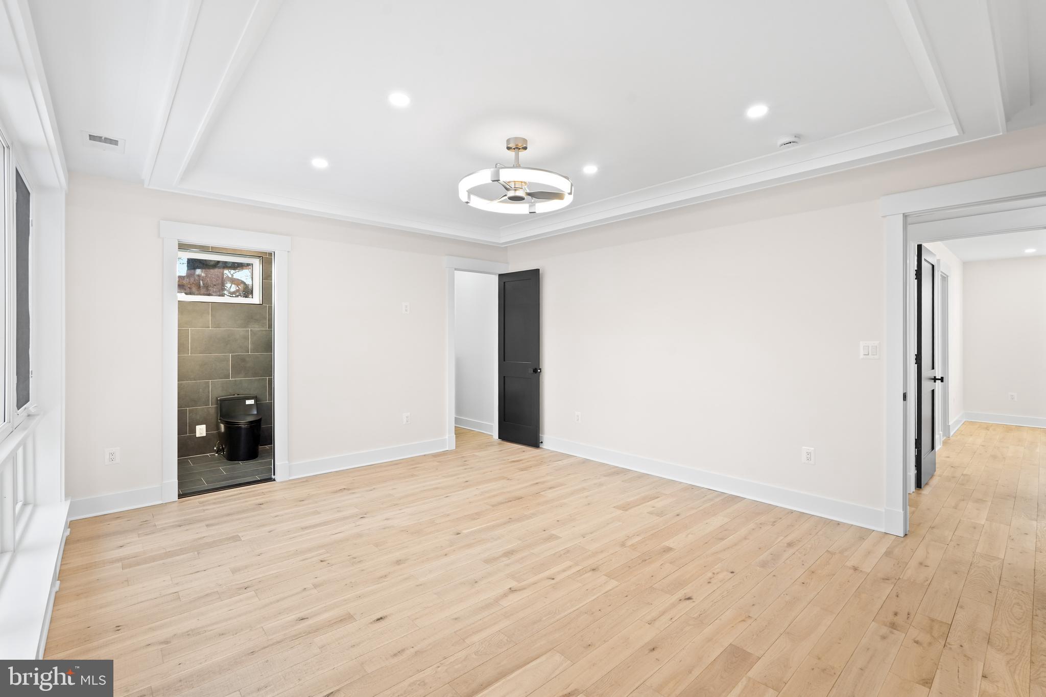 MANOR PARK - Residential