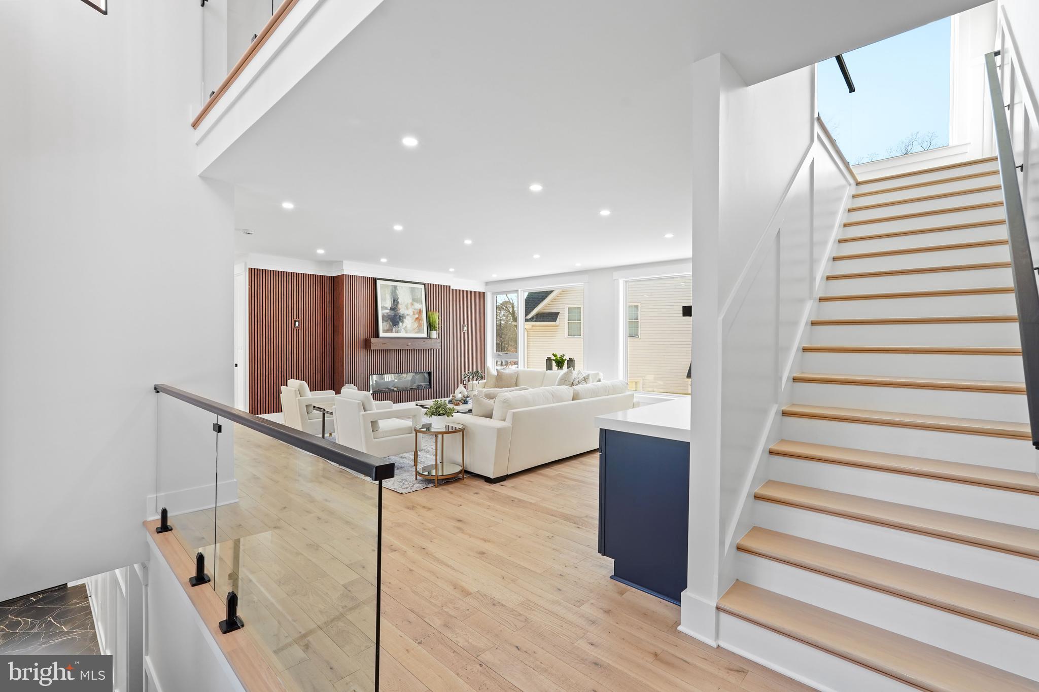 MANOR PARK - Residential