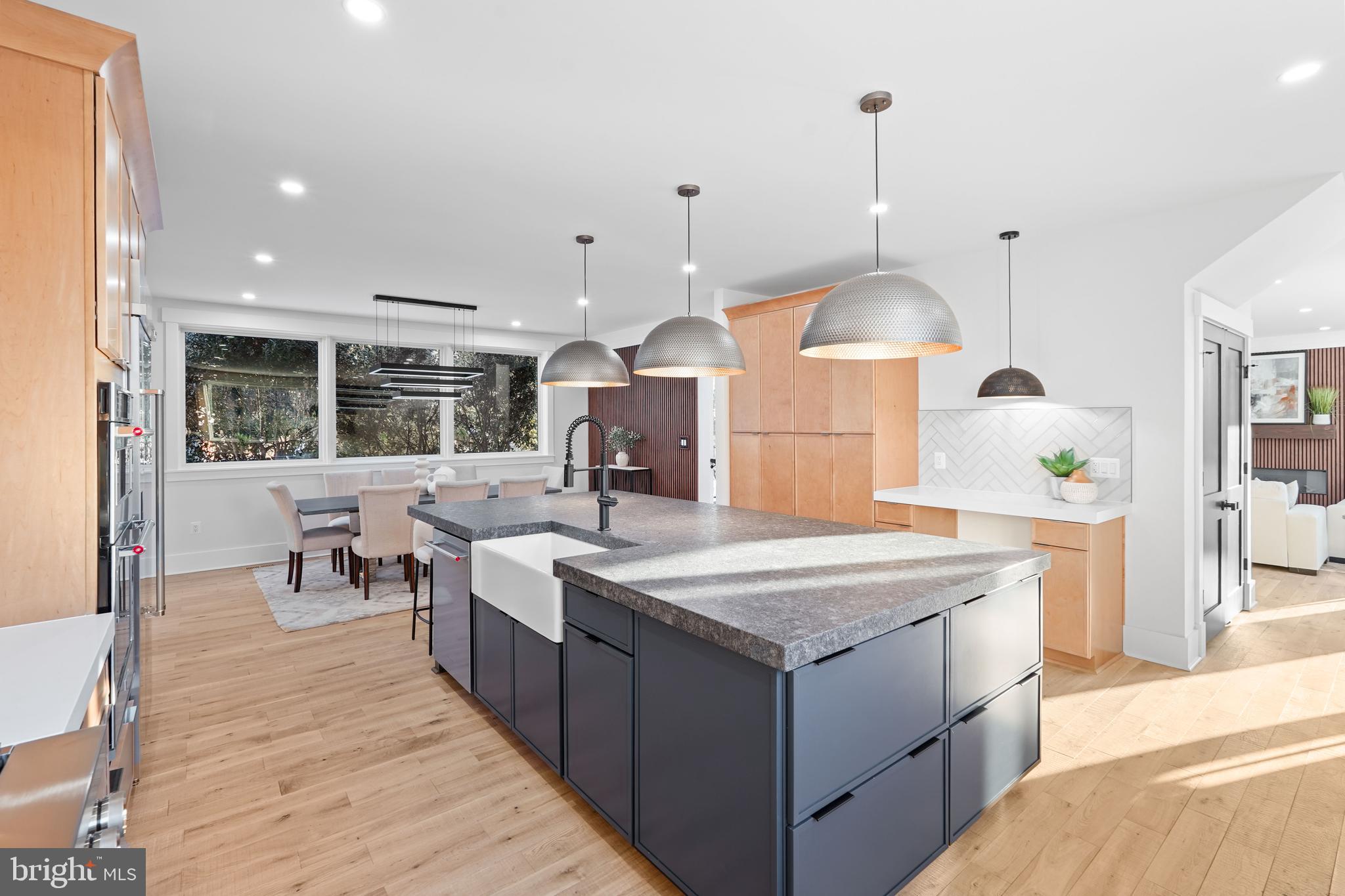 MANOR PARK - Residential