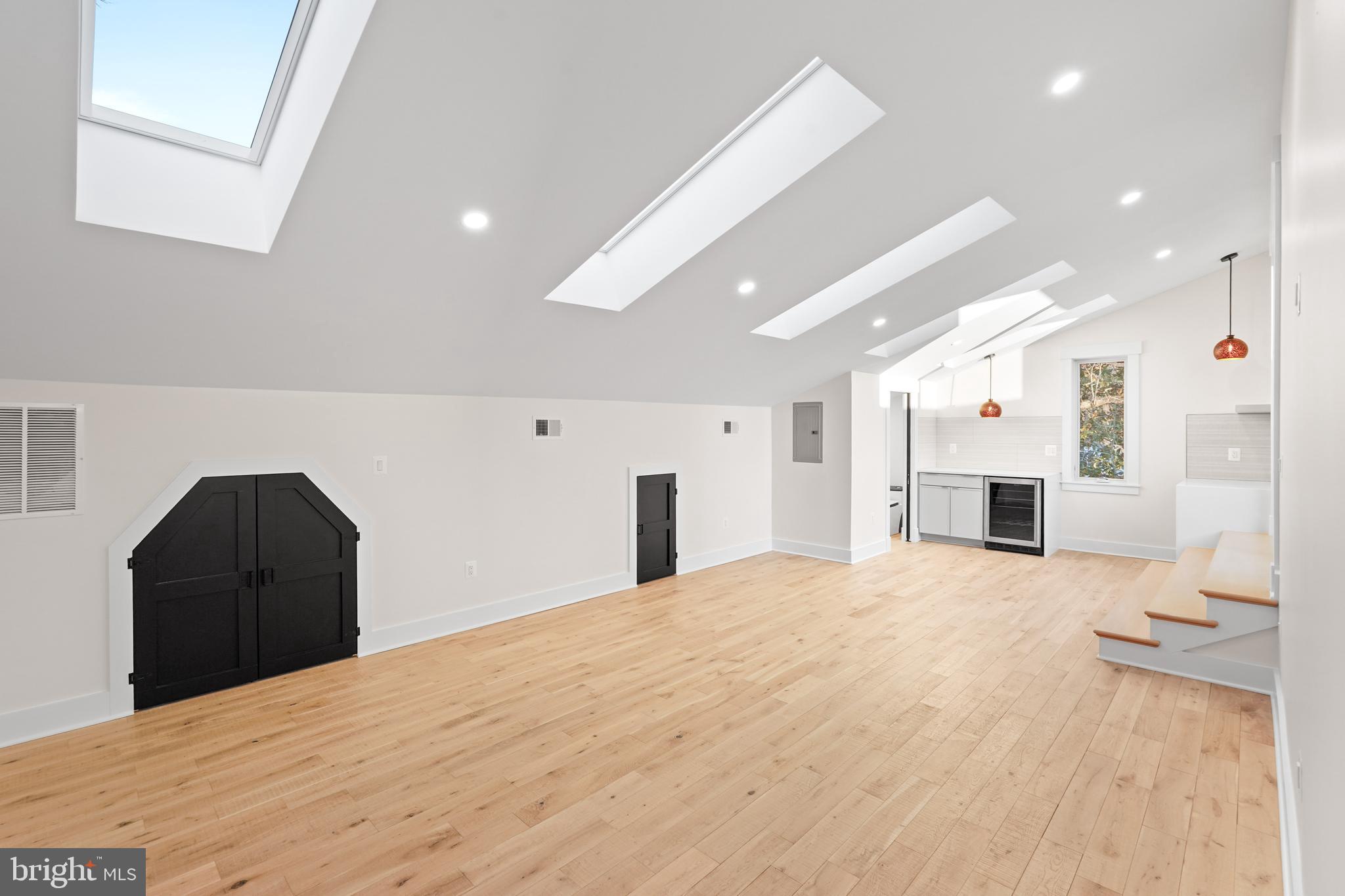 MANOR PARK - Residential