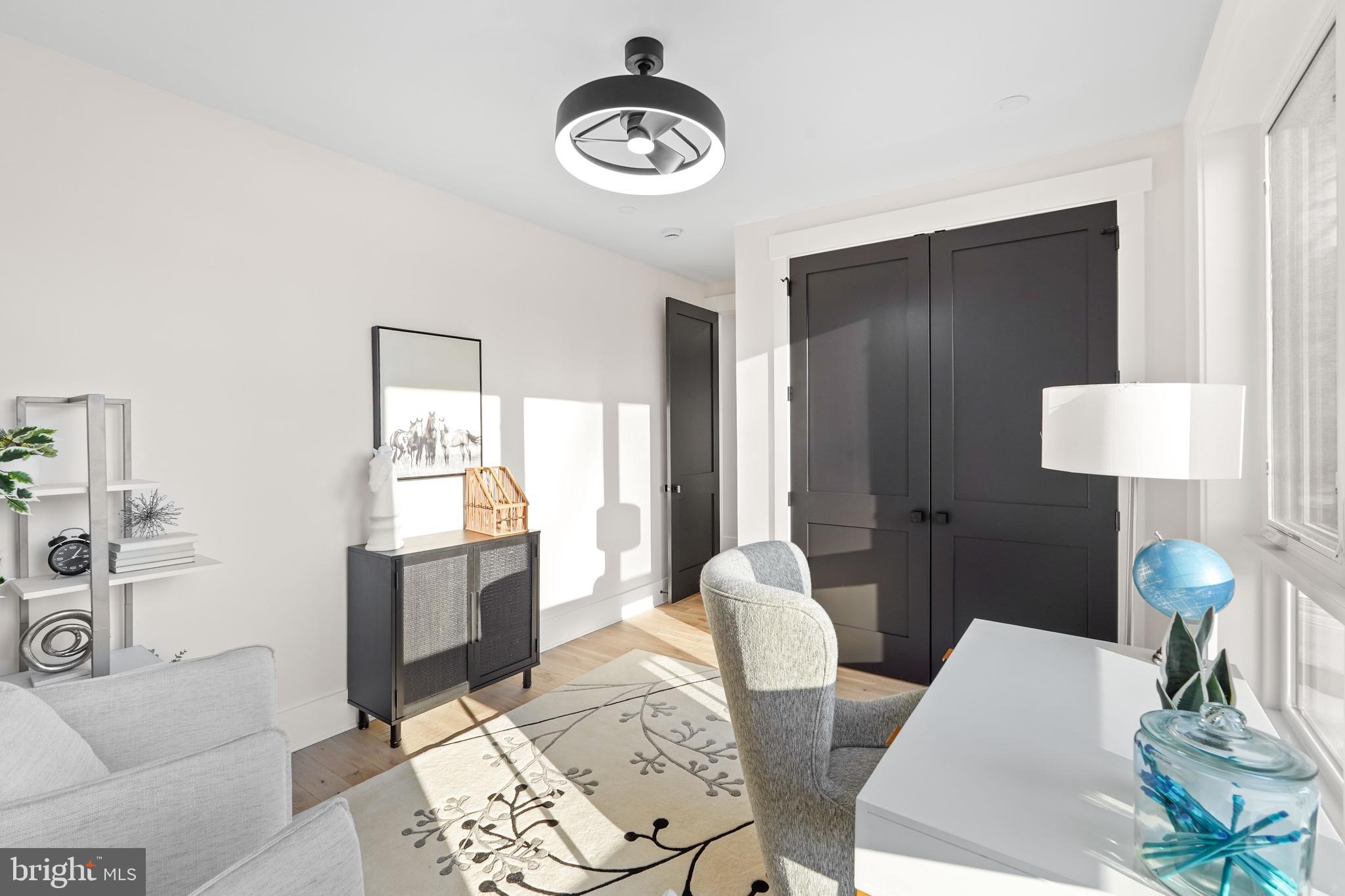 MANOR PARK - Residential