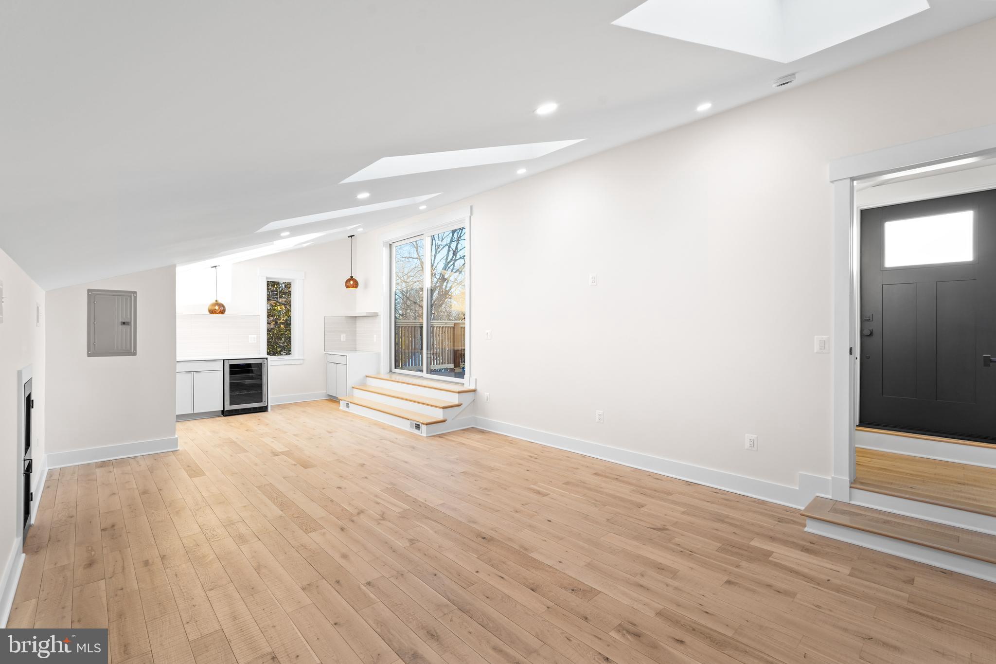 MANOR PARK - Residential