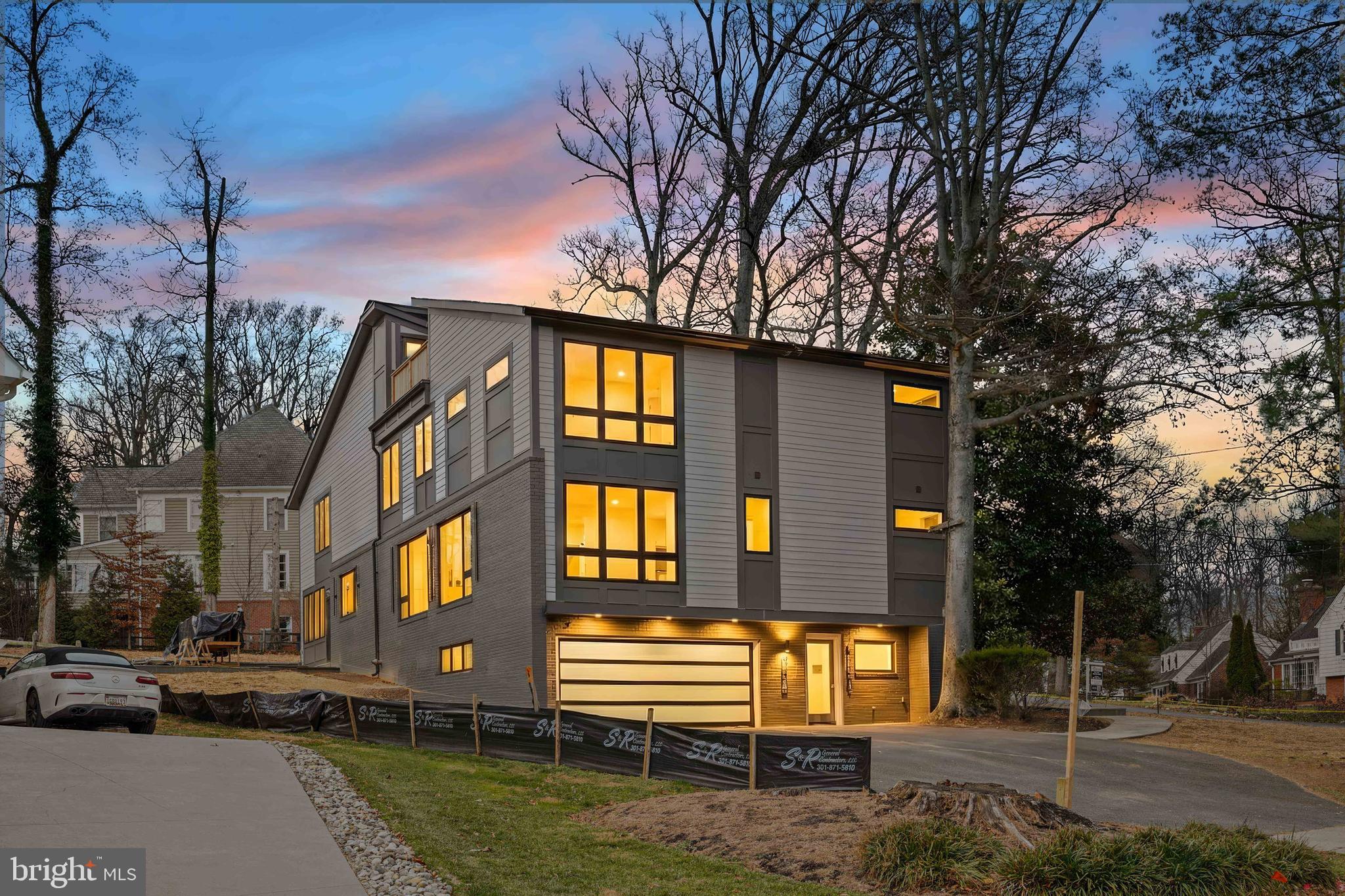 MANOR PARK - Residential