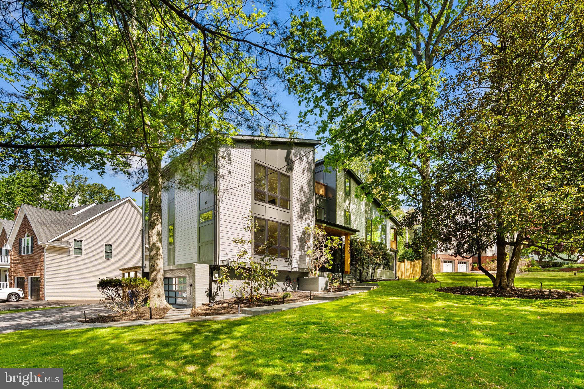 MANOR PARK - Residential