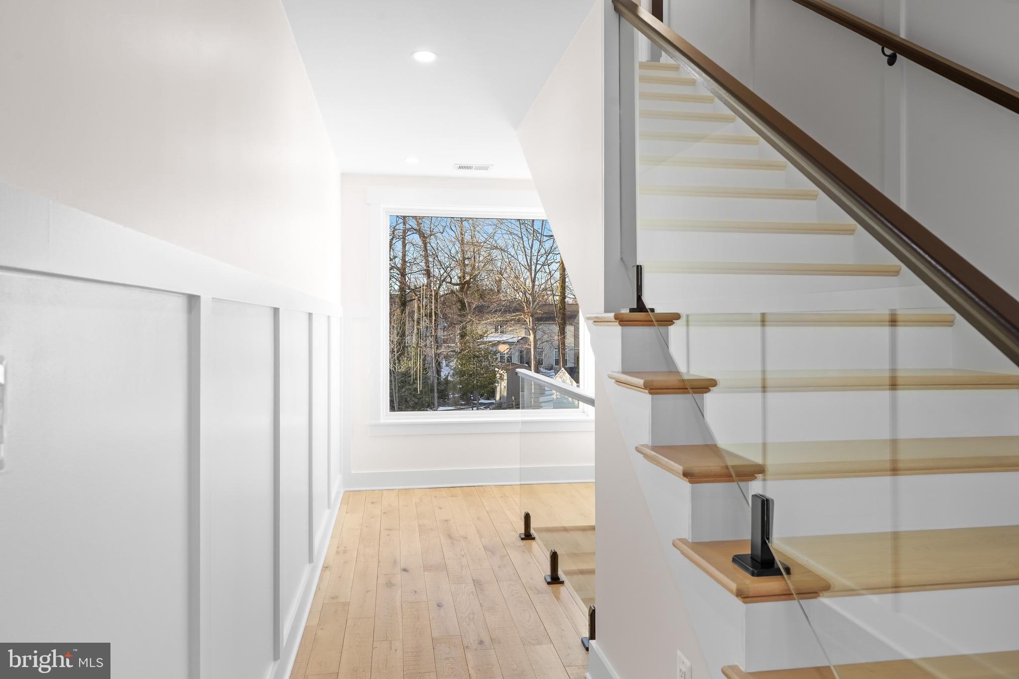 MANOR PARK - Residential