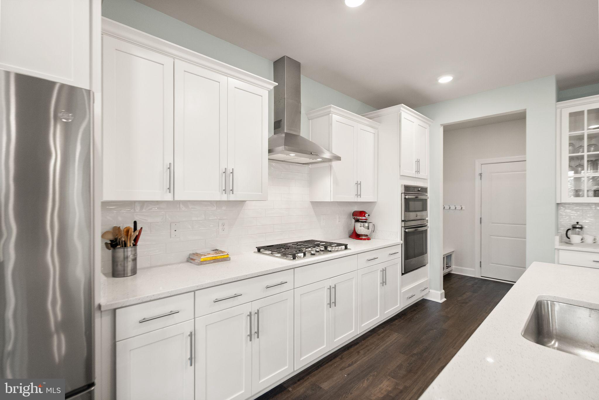 GILES OVERLOOK - Residential