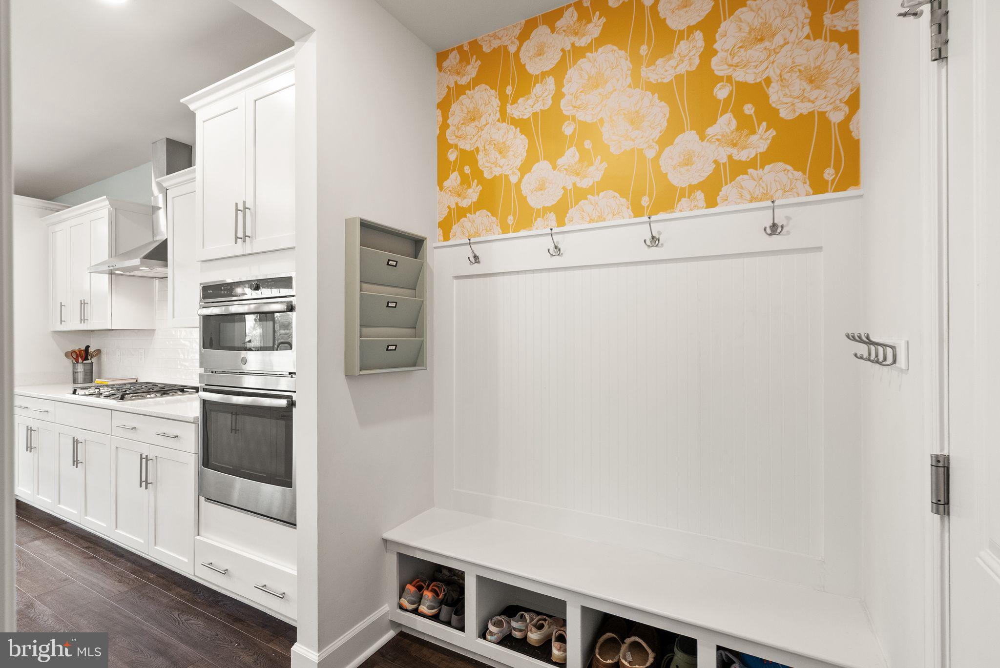 GILES OVERLOOK - Residential