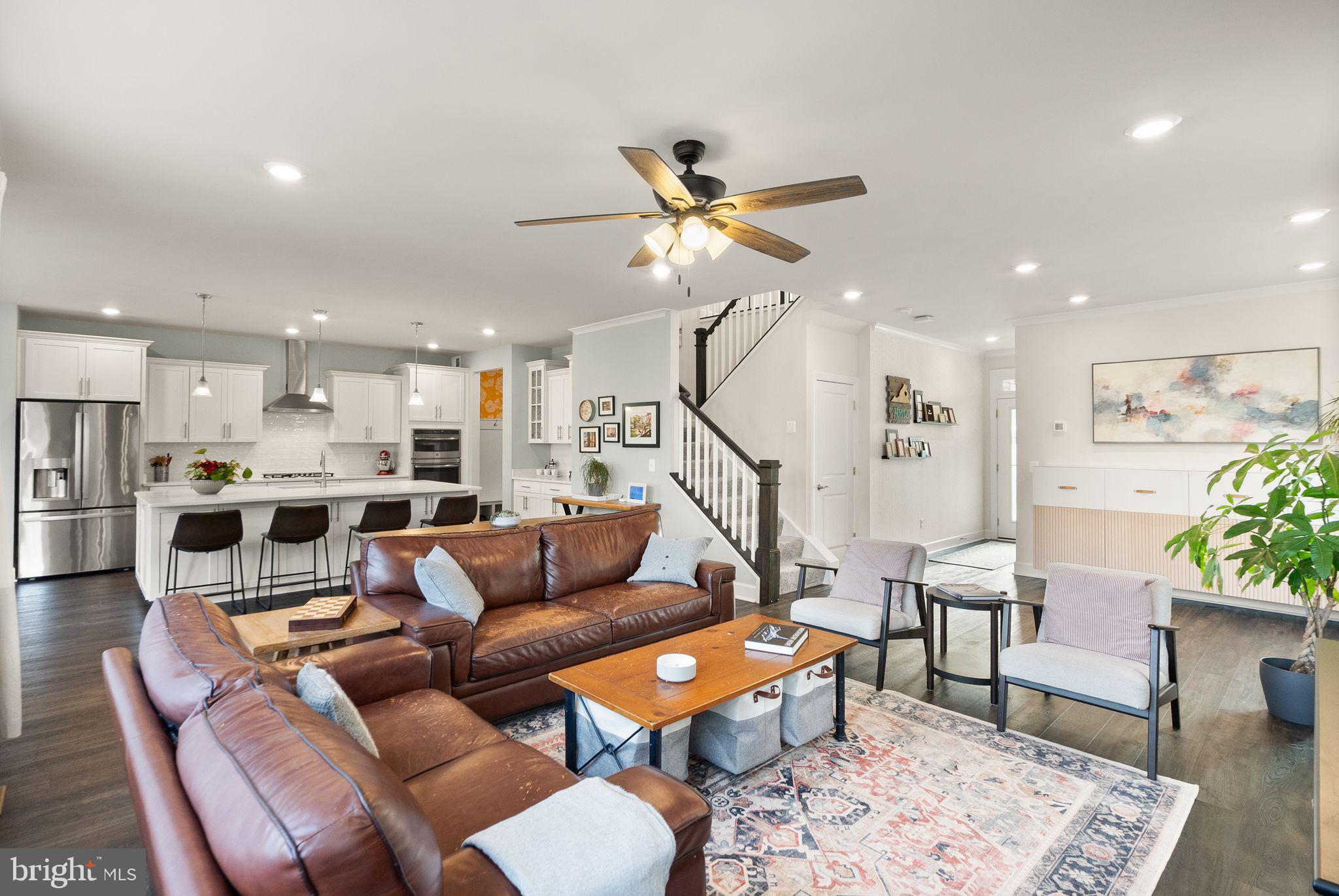 GILES OVERLOOK - Residential