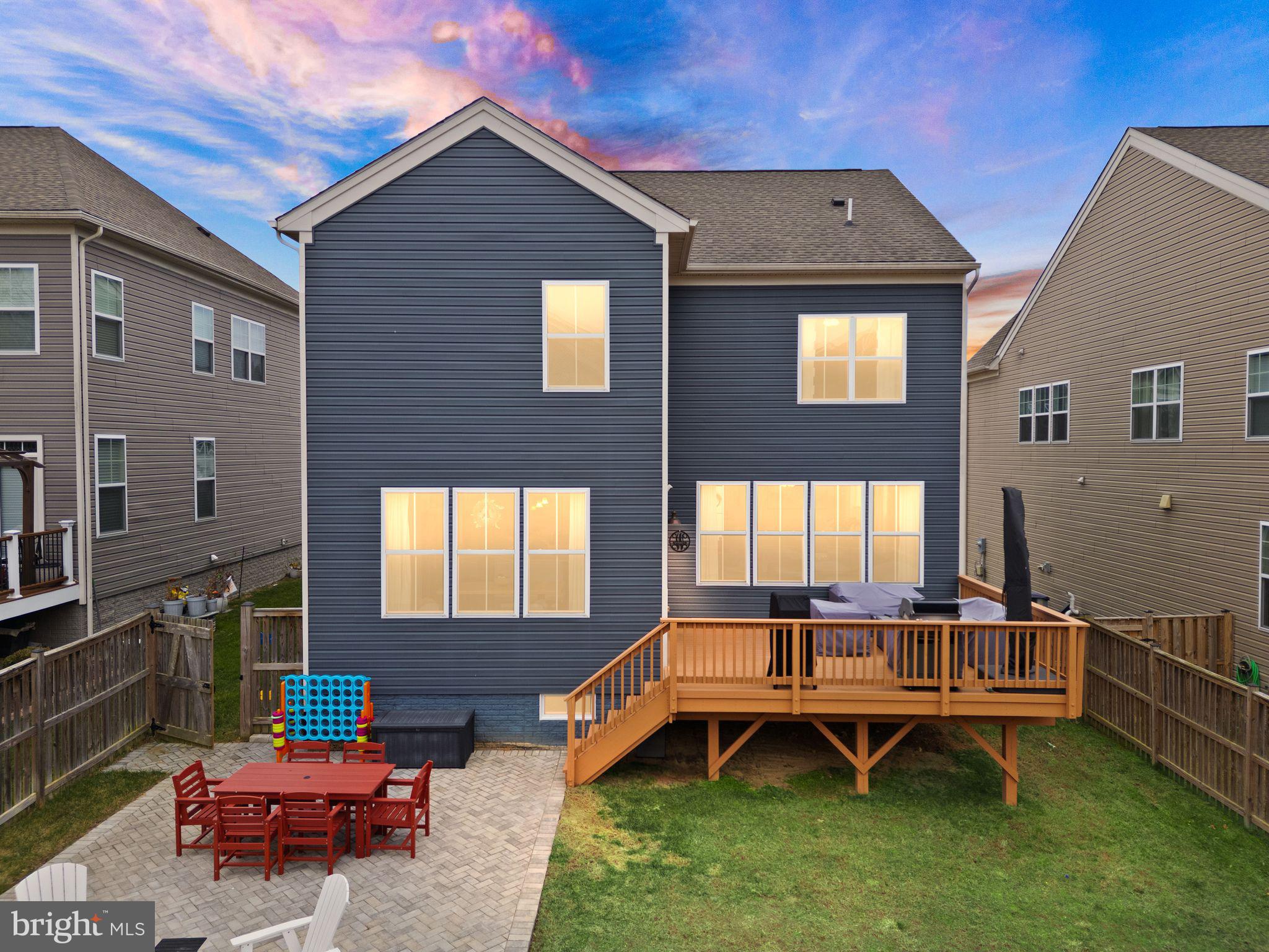 GILES OVERLOOK - Residential