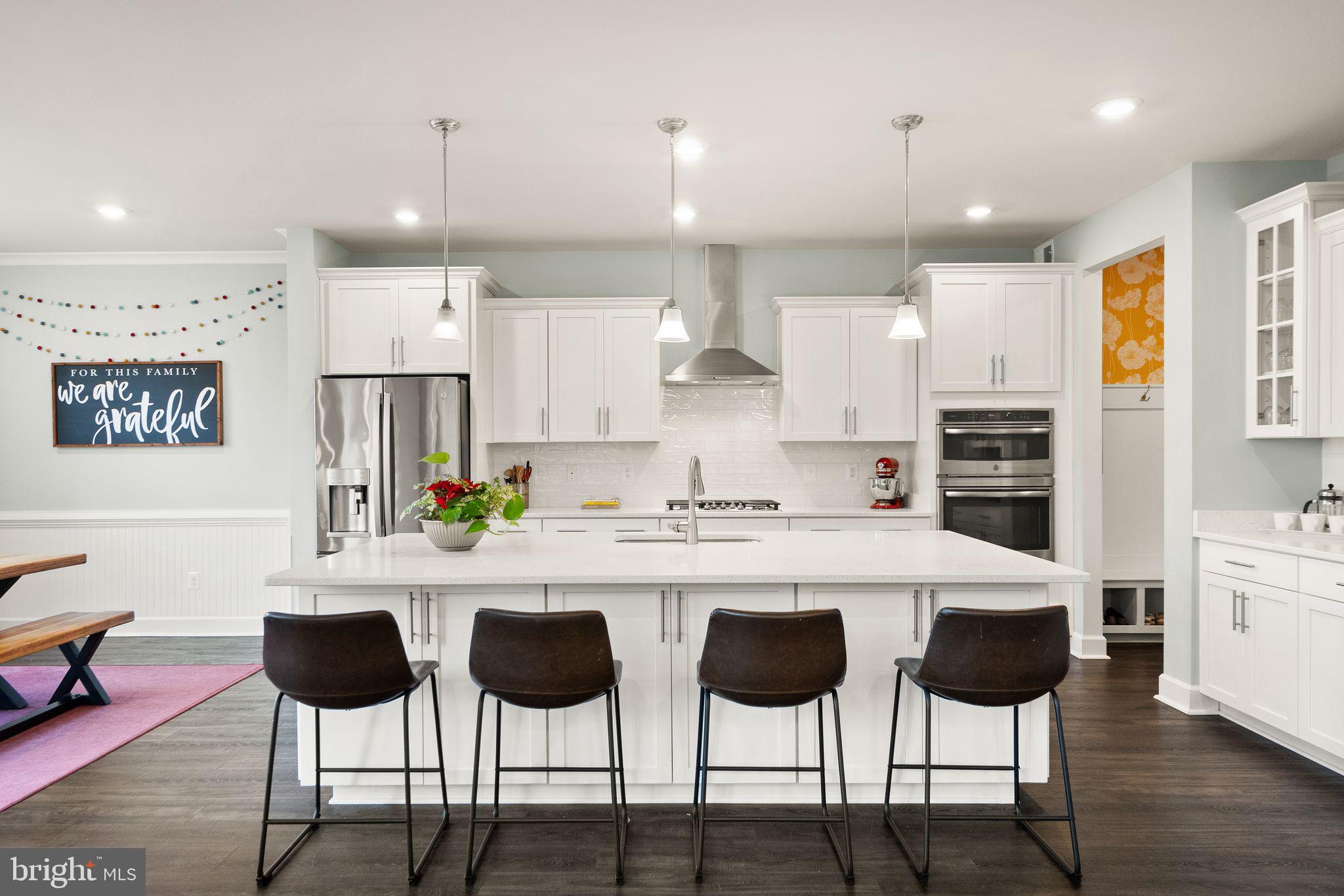 GILES OVERLOOK - Residential