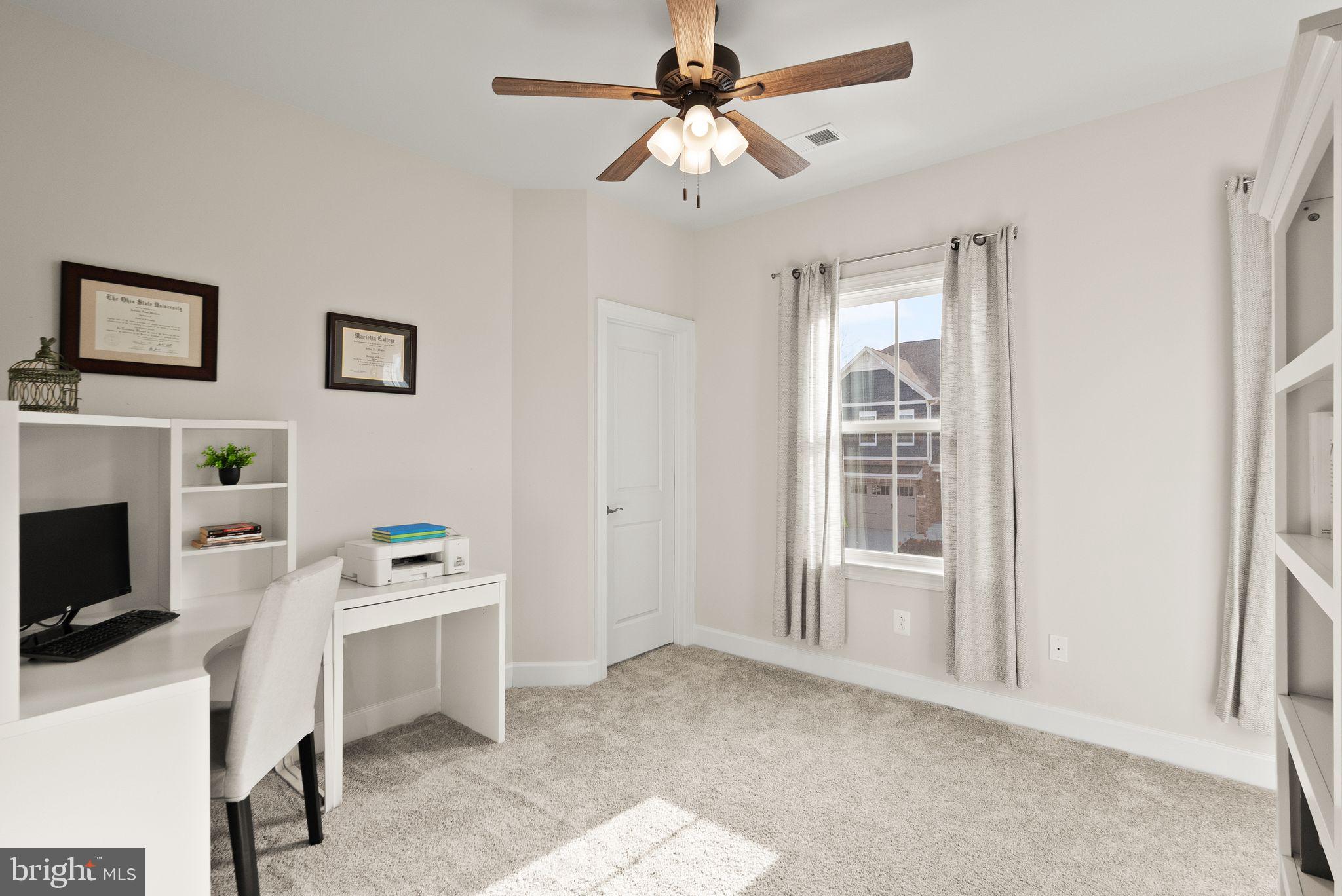 GILES OVERLOOK - Residential