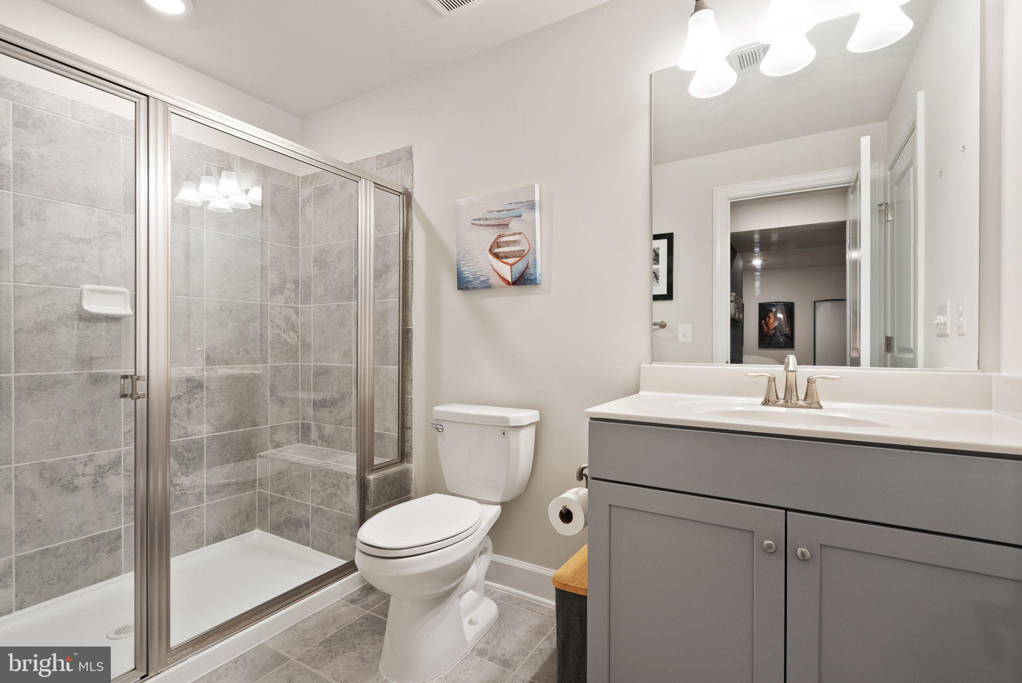 GILES OVERLOOK - Residential