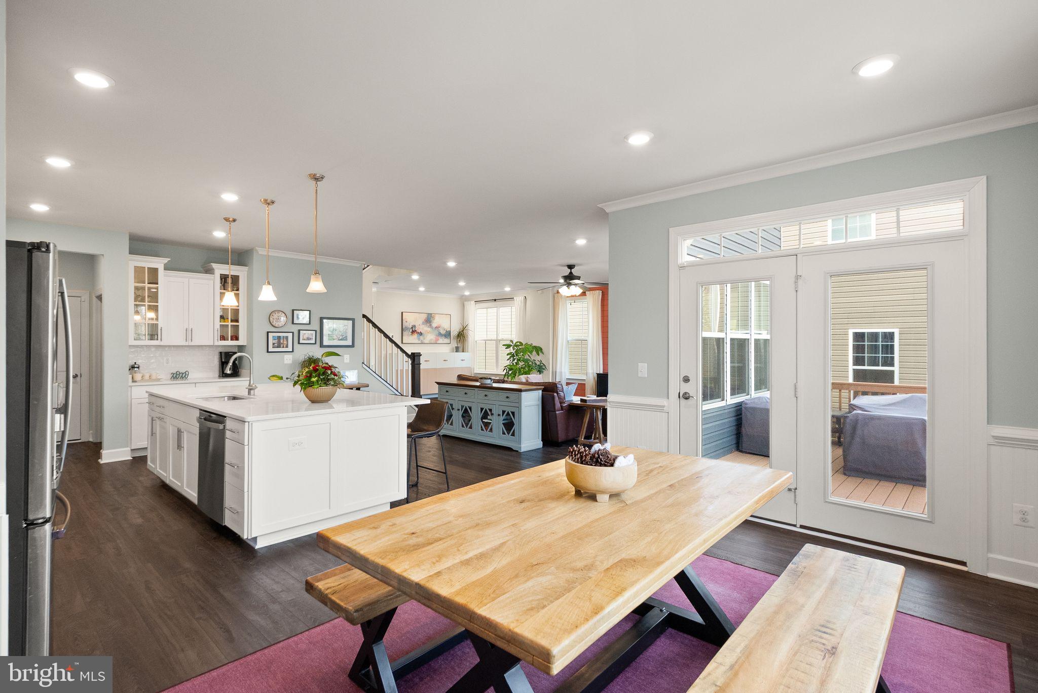 GILES OVERLOOK - Residential