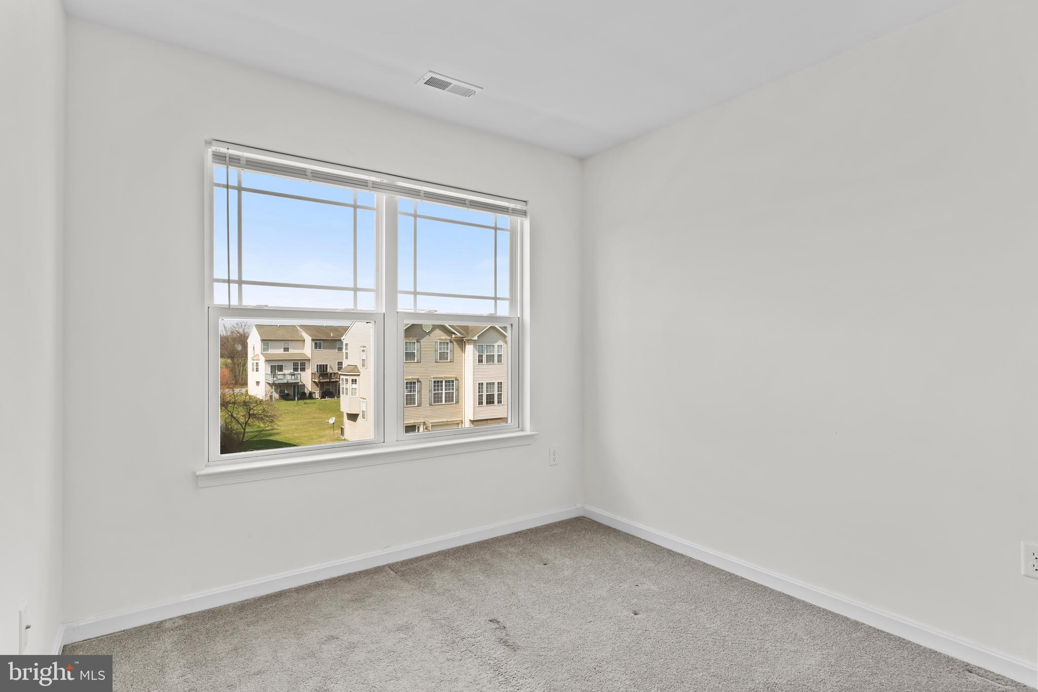 SUNSET TOWNHOMES - Residential