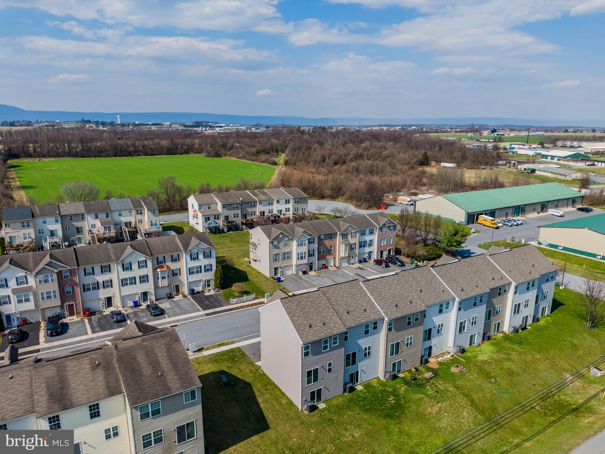 SUNSET TOWNHOMES - Residential
