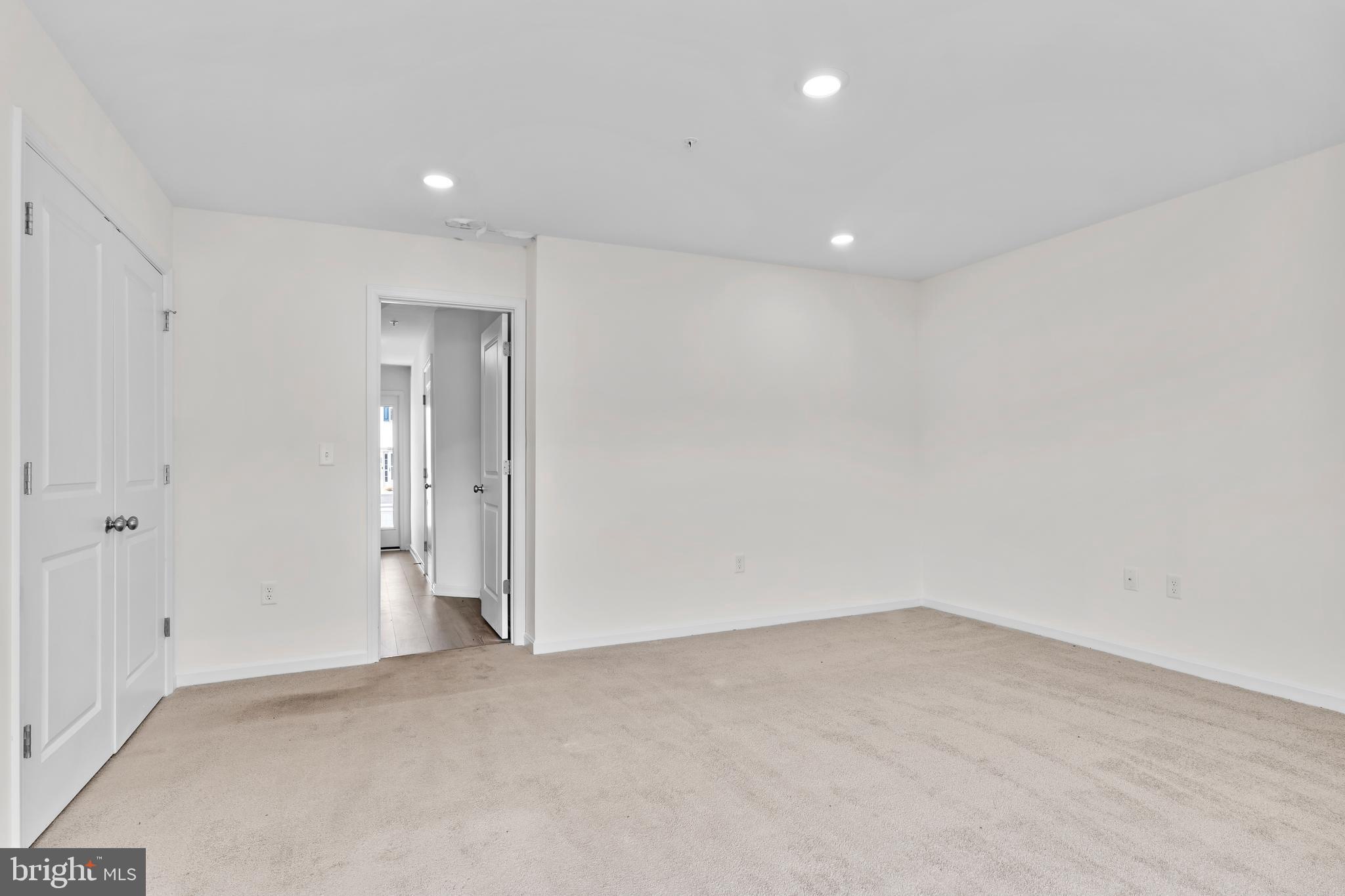 SUNSET TOWNHOMES - Residential