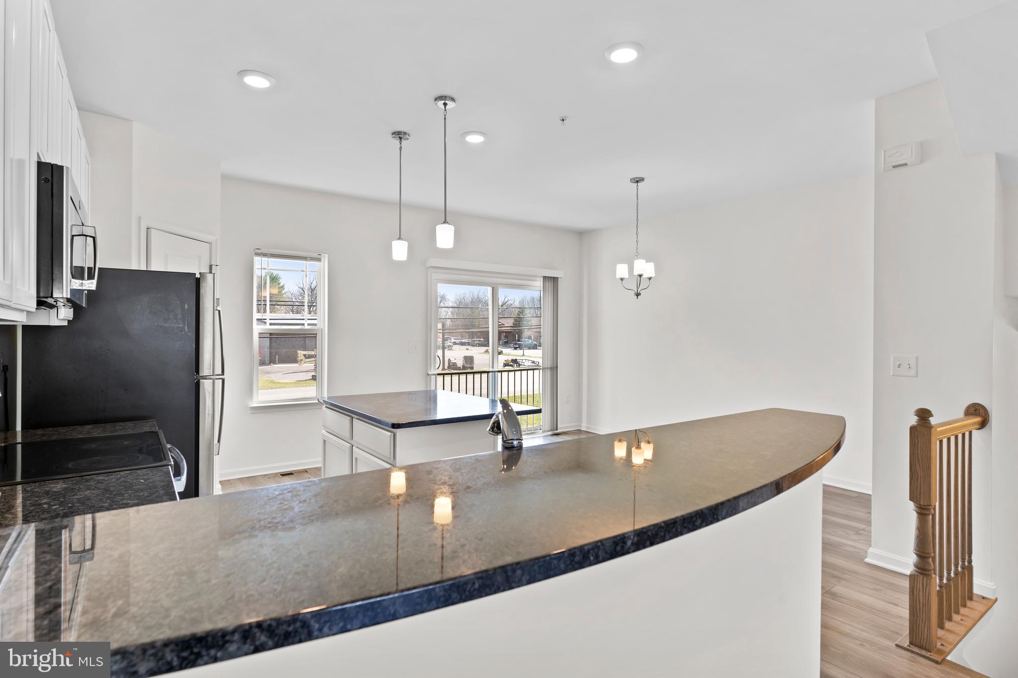 SUNSET TOWNHOMES - Residential