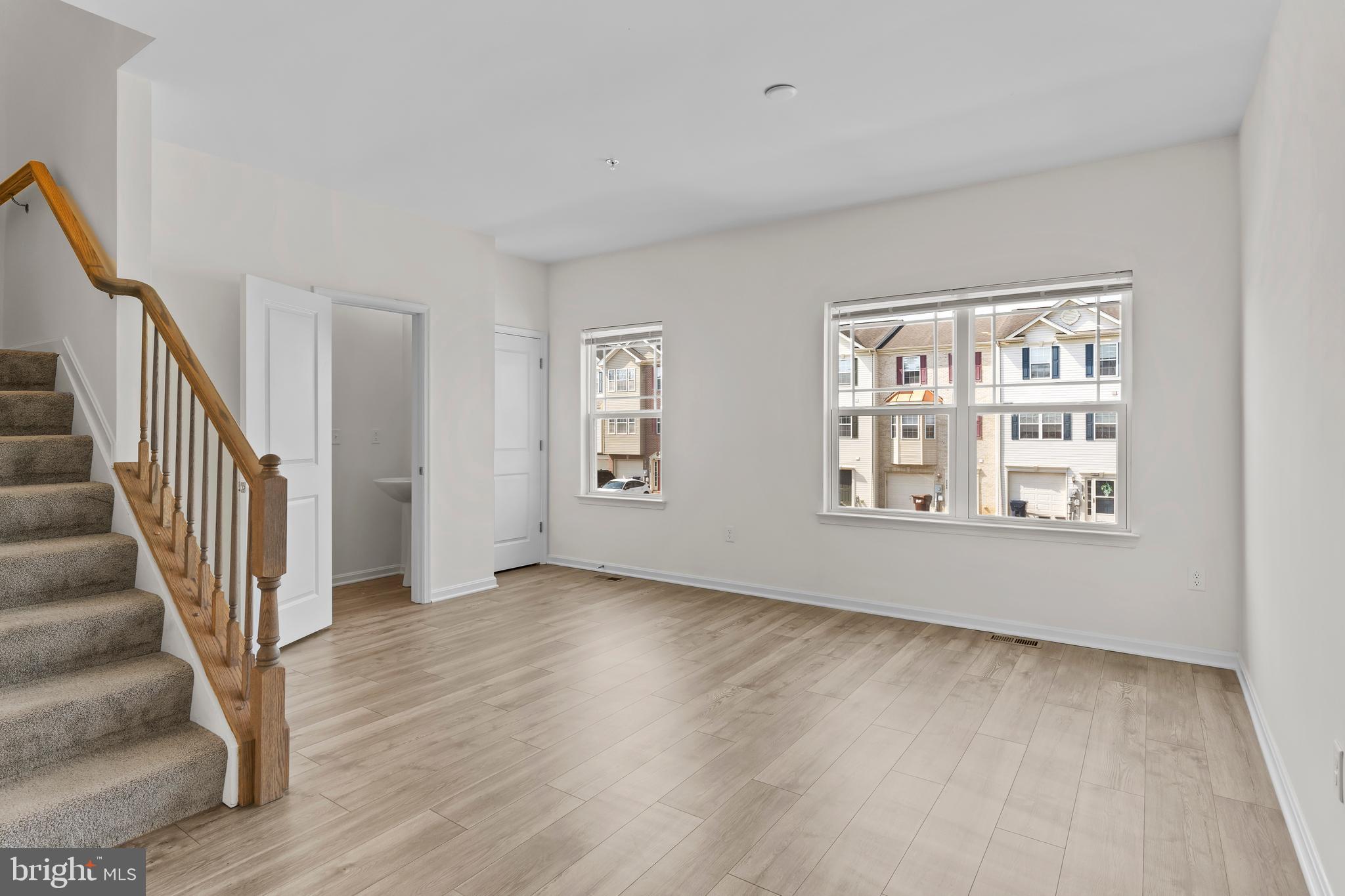 SUNSET TOWNHOMES - Residential