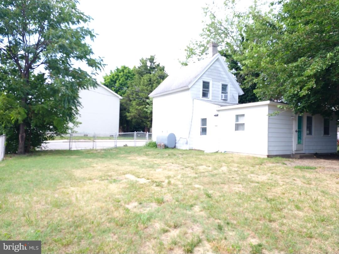 118 NW 3RD STREET