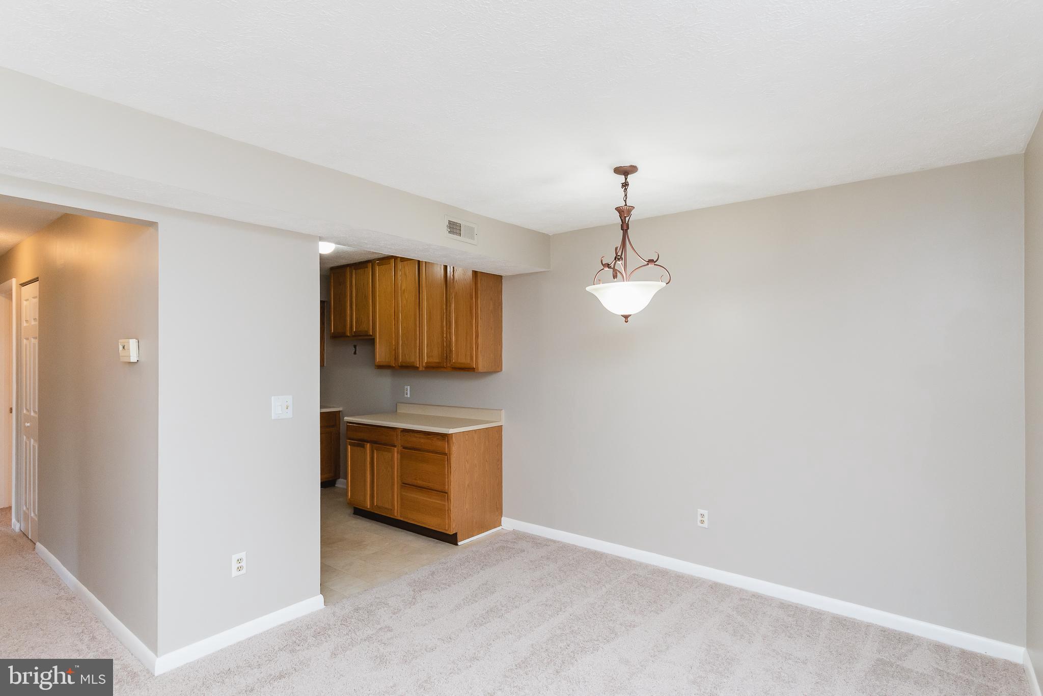 MAGNOLIA WOODS CONDOMINIUMS - Residential