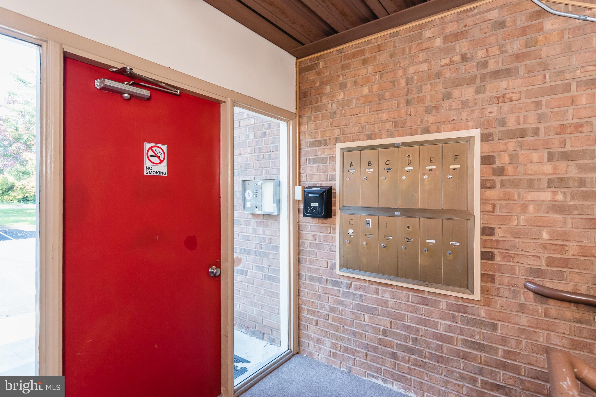 MAGNOLIA WOODS CONDOMINIUMS - Residential