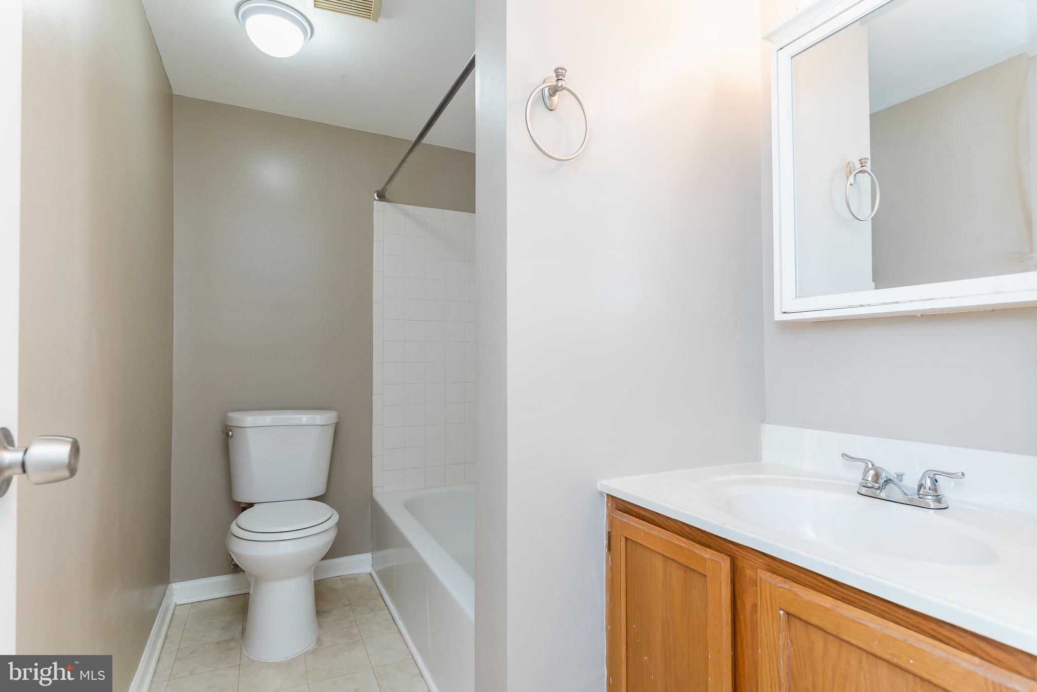 MAGNOLIA WOODS CONDOMINIUMS - Residential