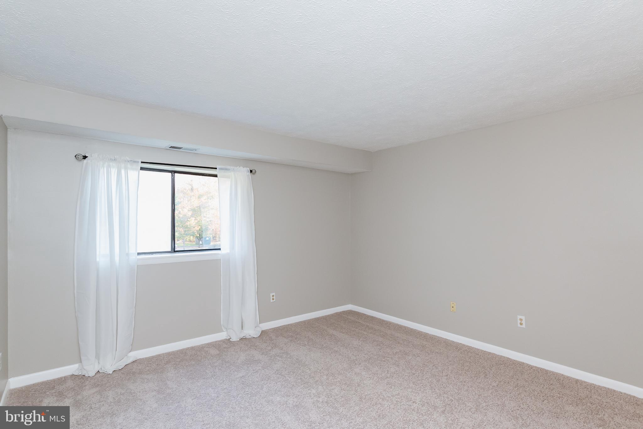 MAGNOLIA WOODS CONDOMINIUMS - Residential