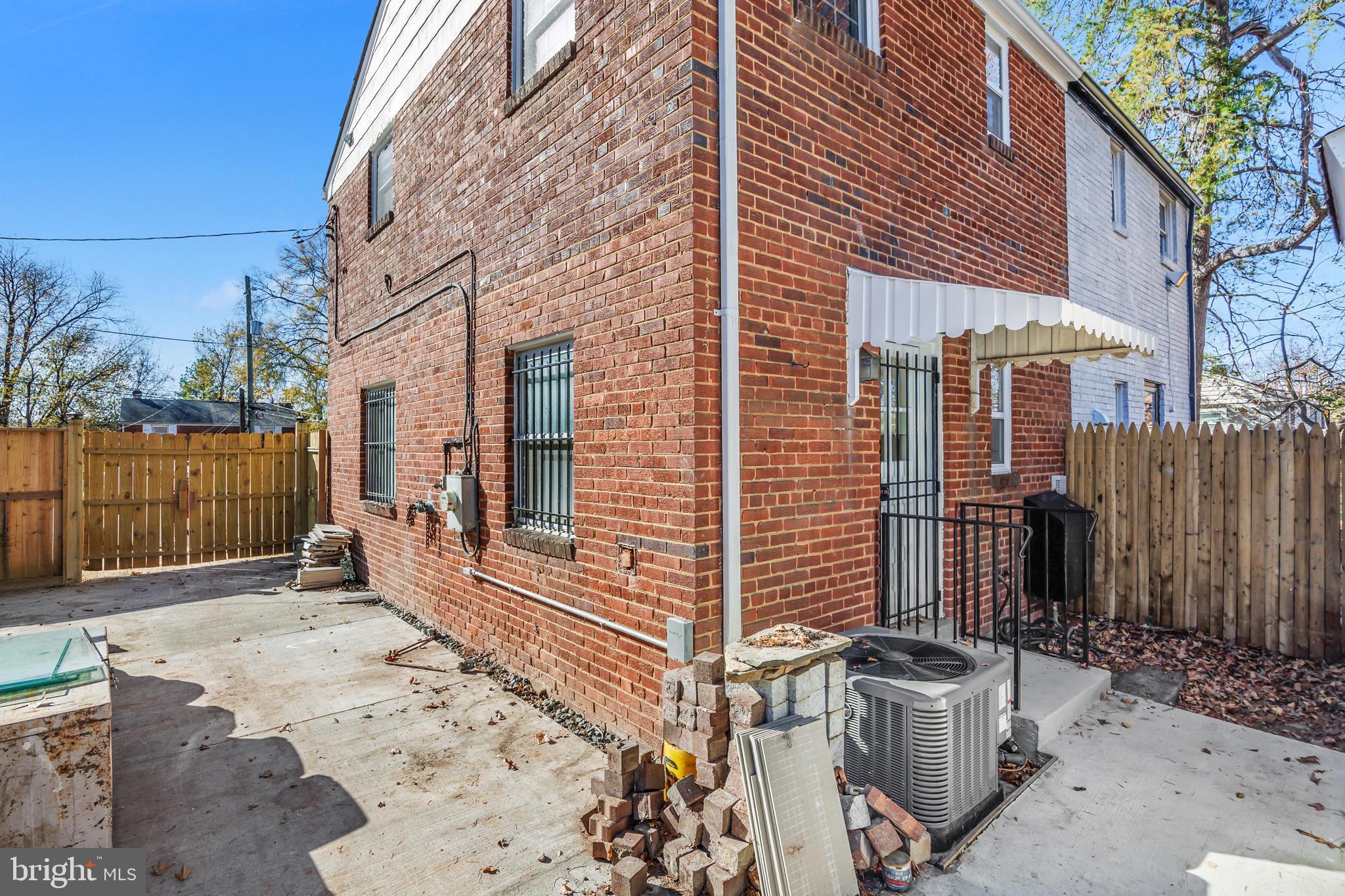 SEAT PLEASANT - Residential