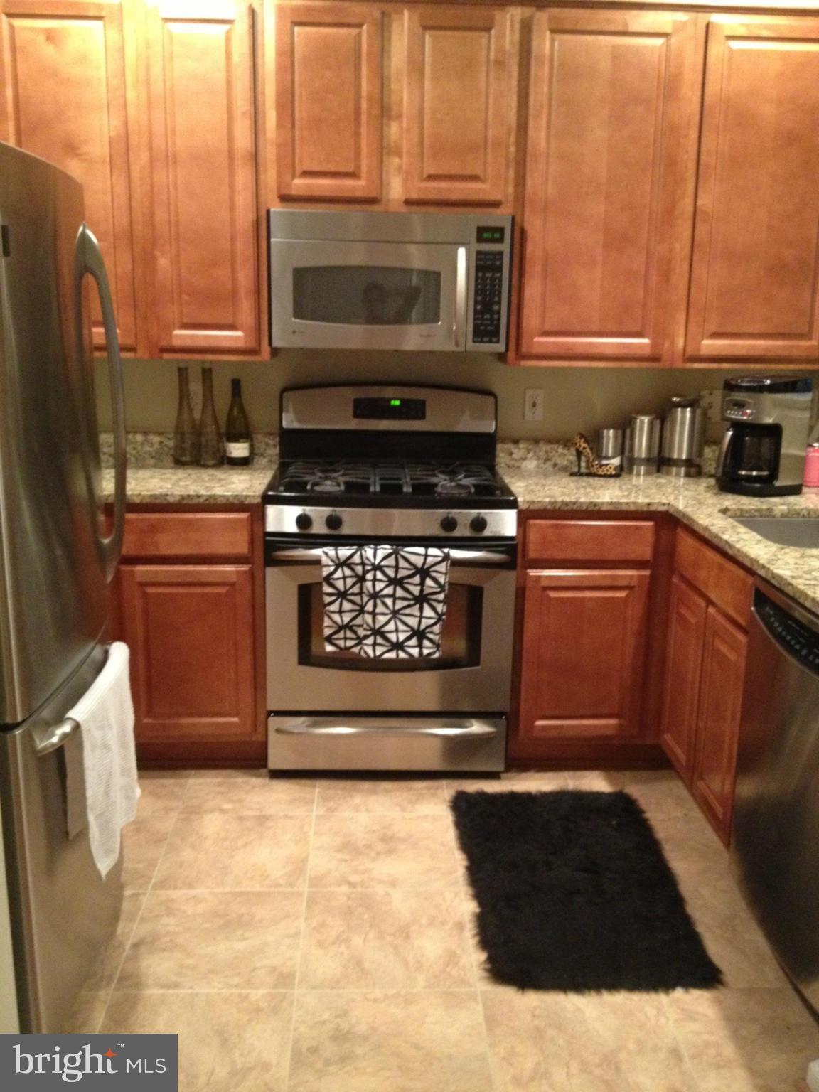 SAVOY AT RESTON TOWN CENTER - Residential Lease