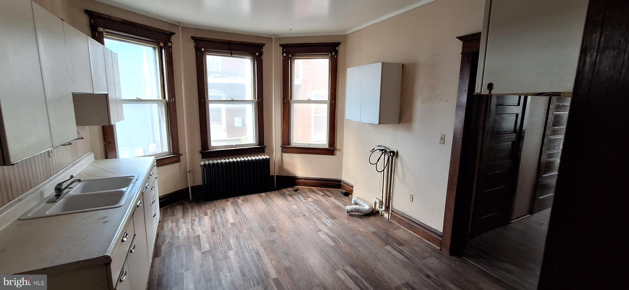 SOUTH END - Residential