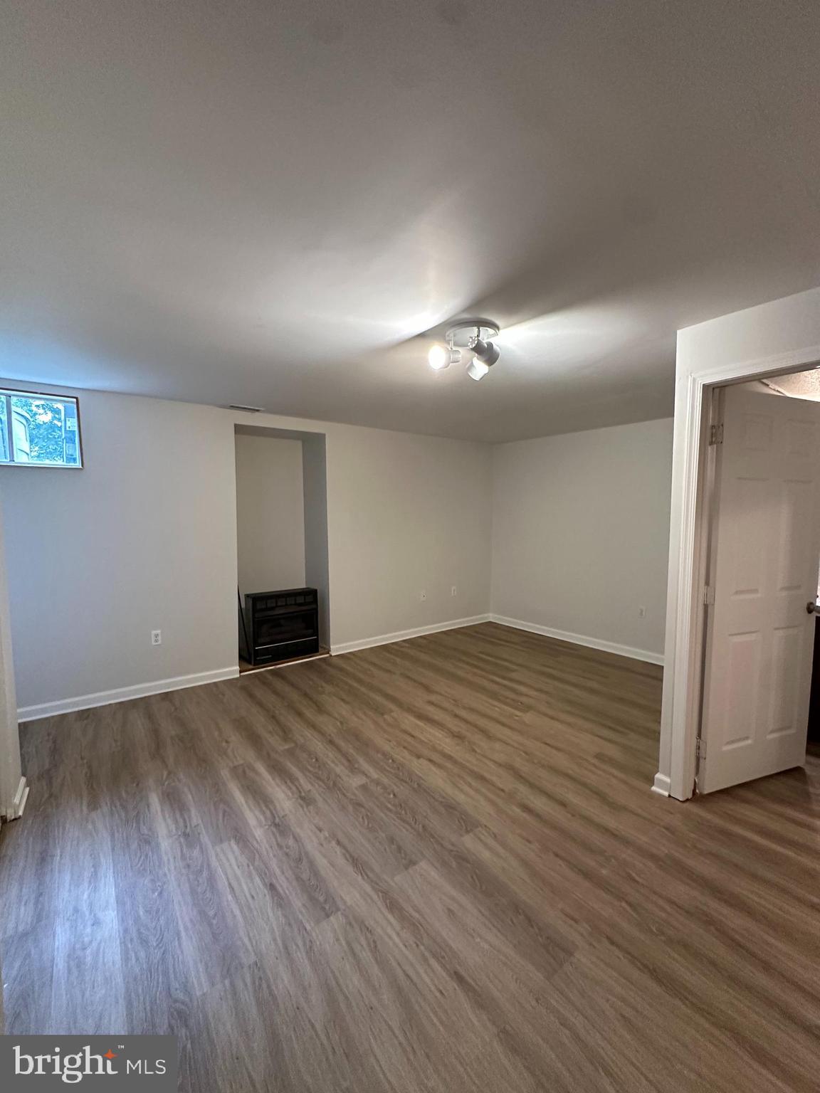 VILLAGE AT SHERANDO - Residential Lease