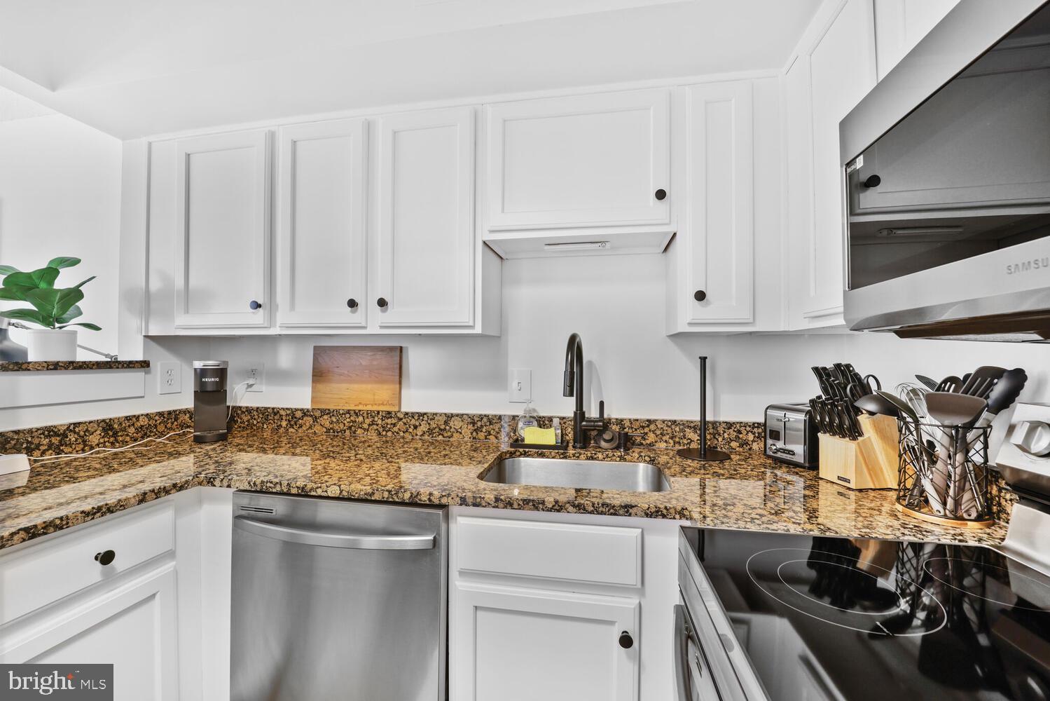 EASTVIEW AT BALLSTON METRO - Residential