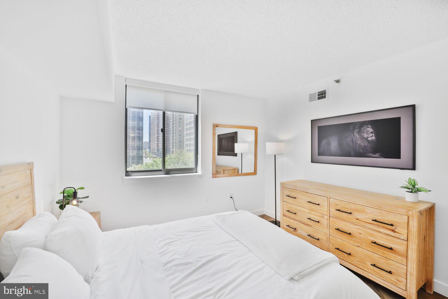 EASTVIEW AT BALLSTON METRO - Residential