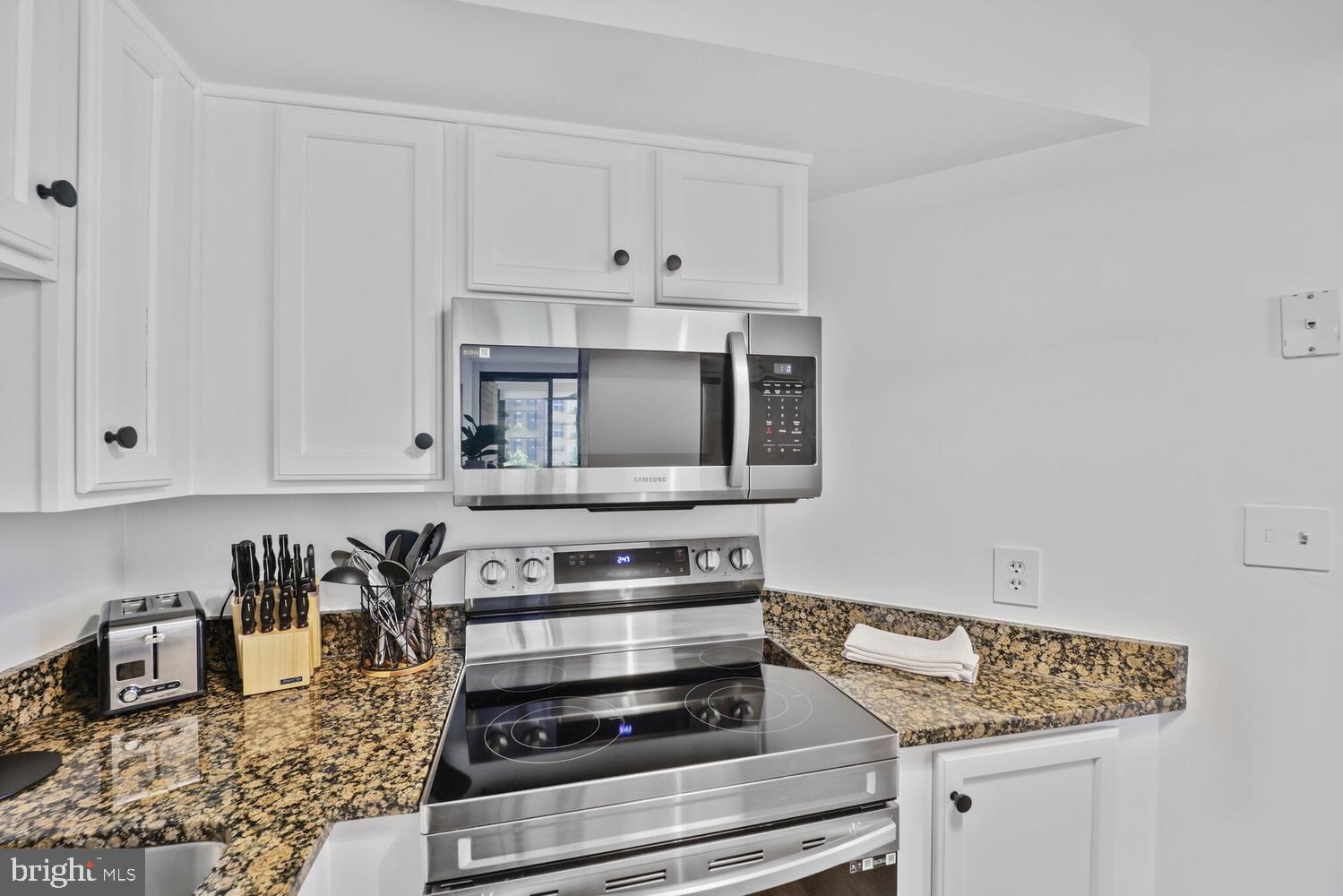 EASTVIEW AT BALLSTON METRO - Residential