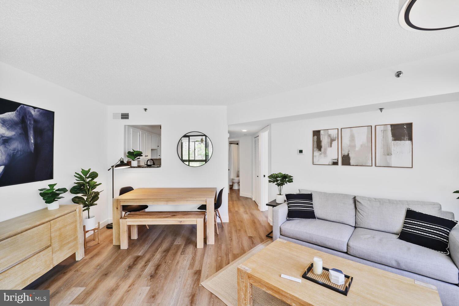 EASTVIEW AT BALLSTON METRO - Residential