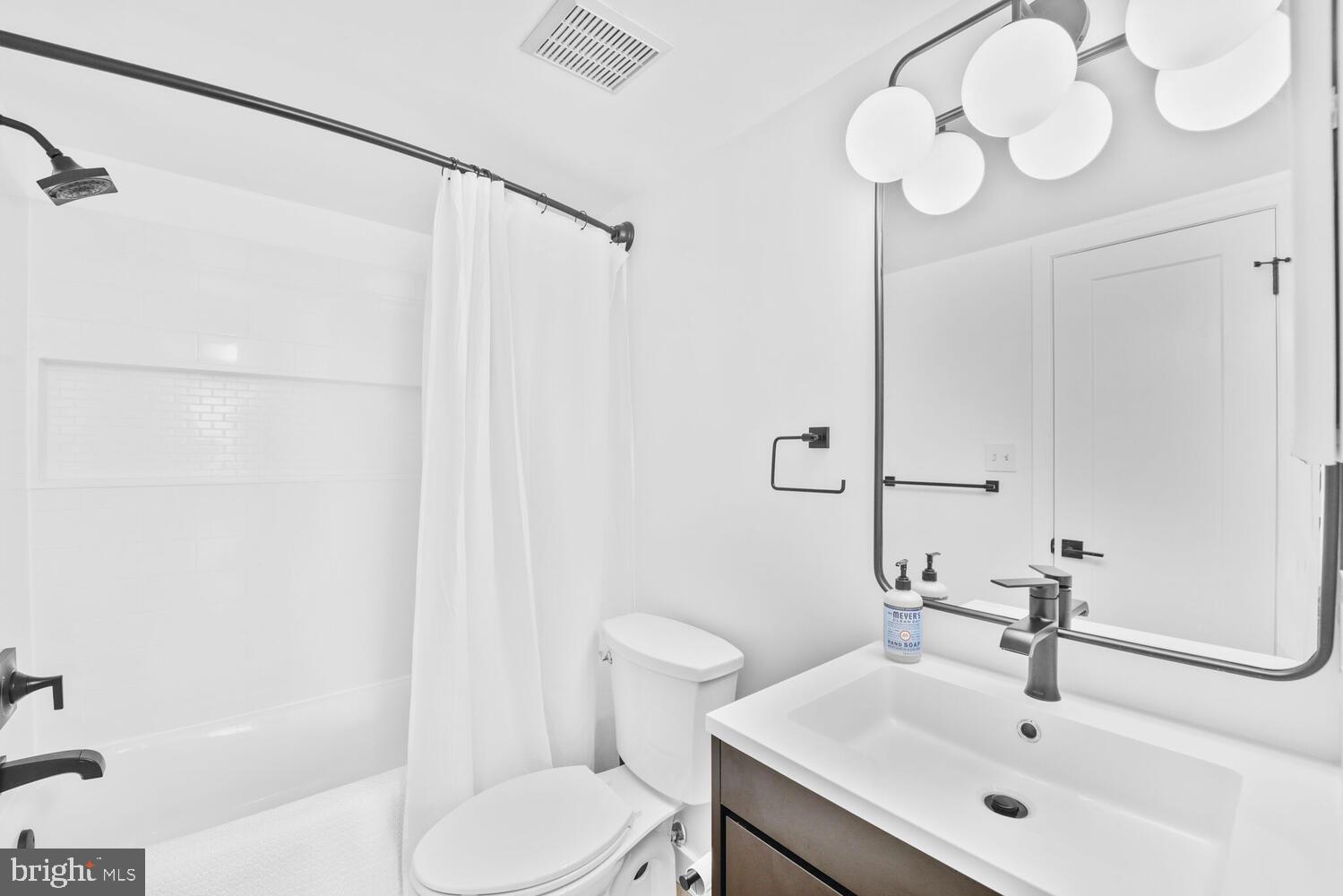 EASTVIEW AT BALLSTON METRO - Residential